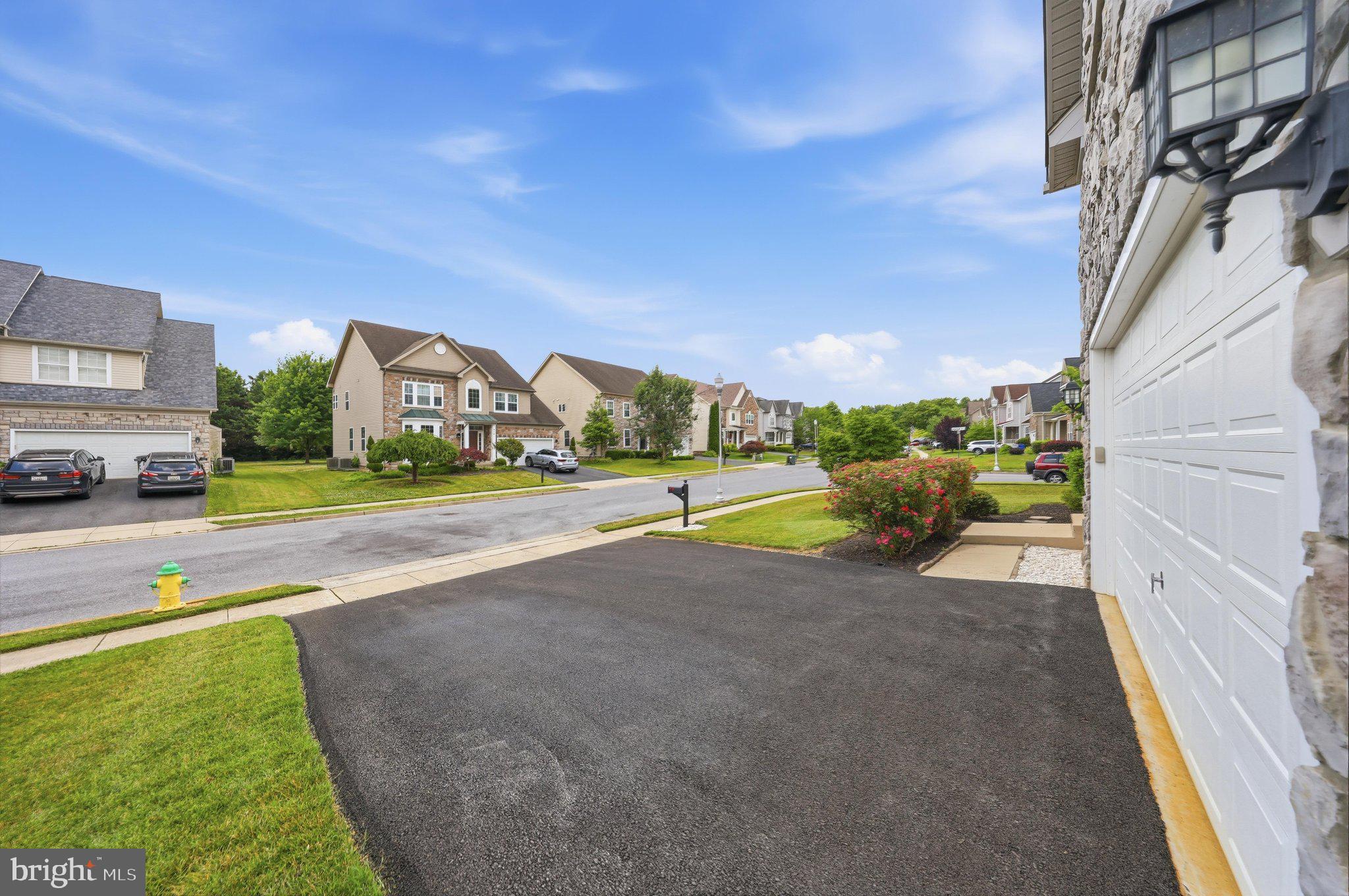 RIVER CREST II - Residential