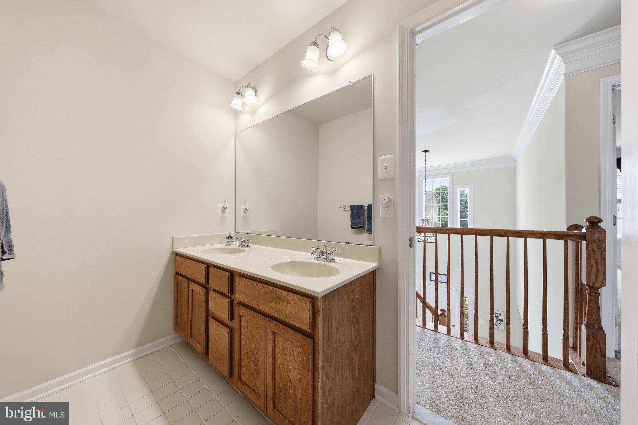 RIVER CREST II - Residential