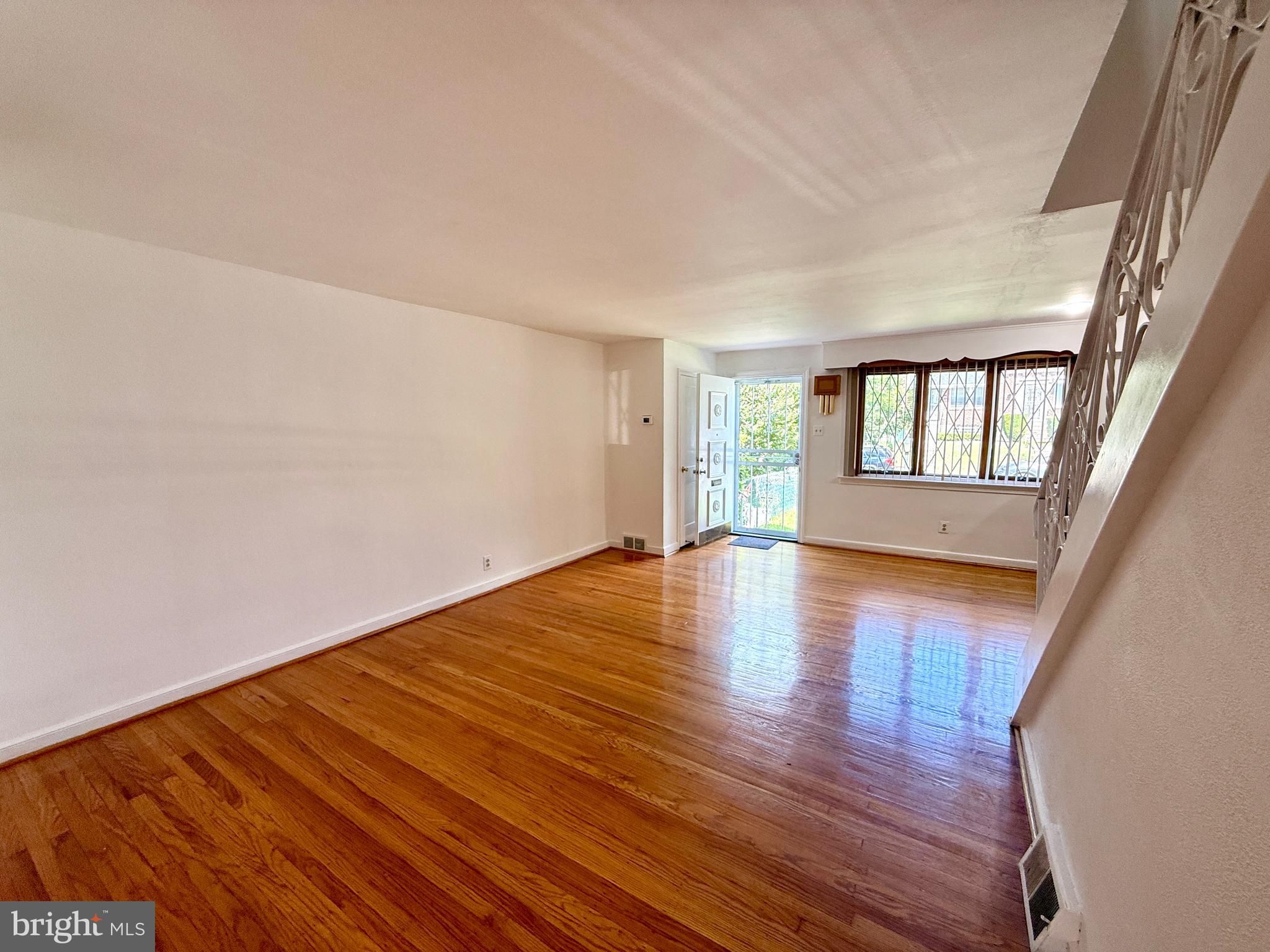 WEST OAK LANE - Residential