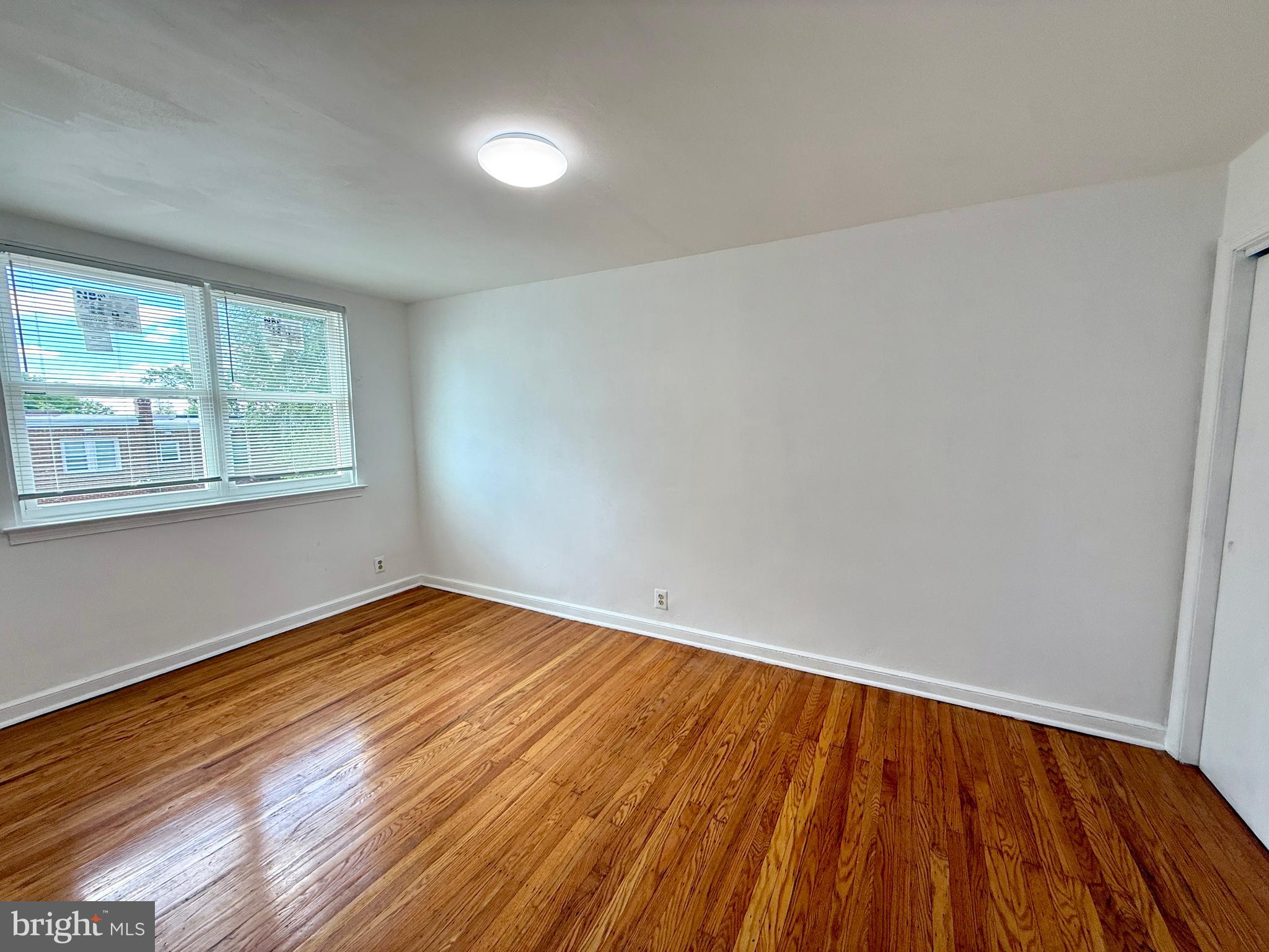 WEST OAK LANE - Residential