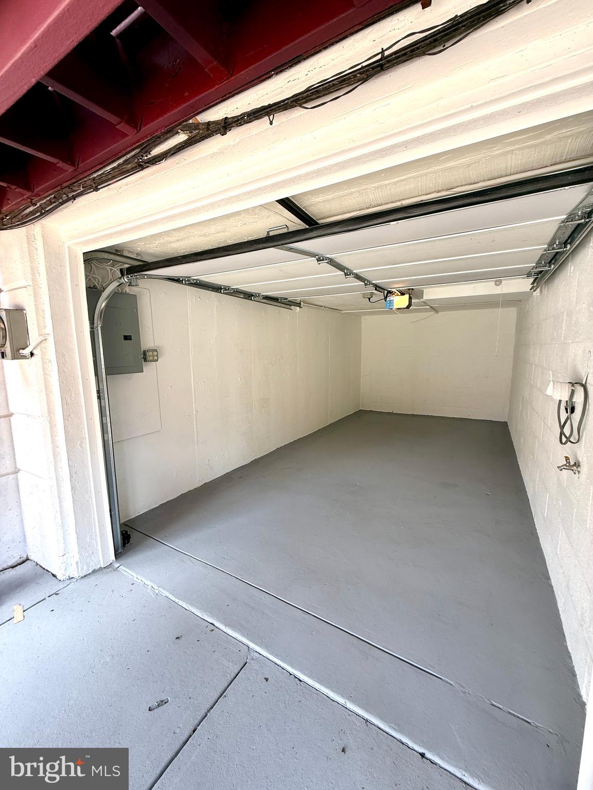 WEST OAK LANE - Residential