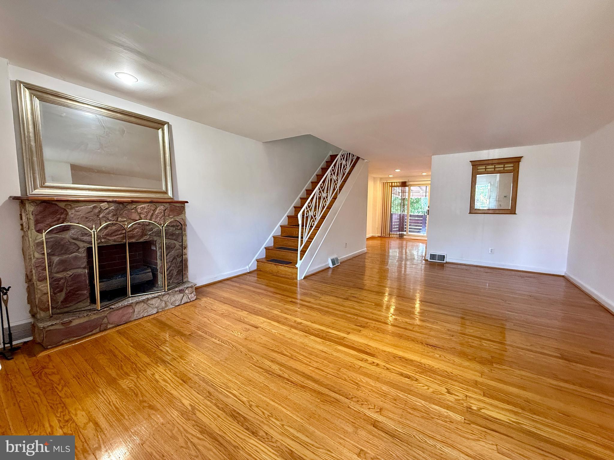 WEST OAK LANE - Residential