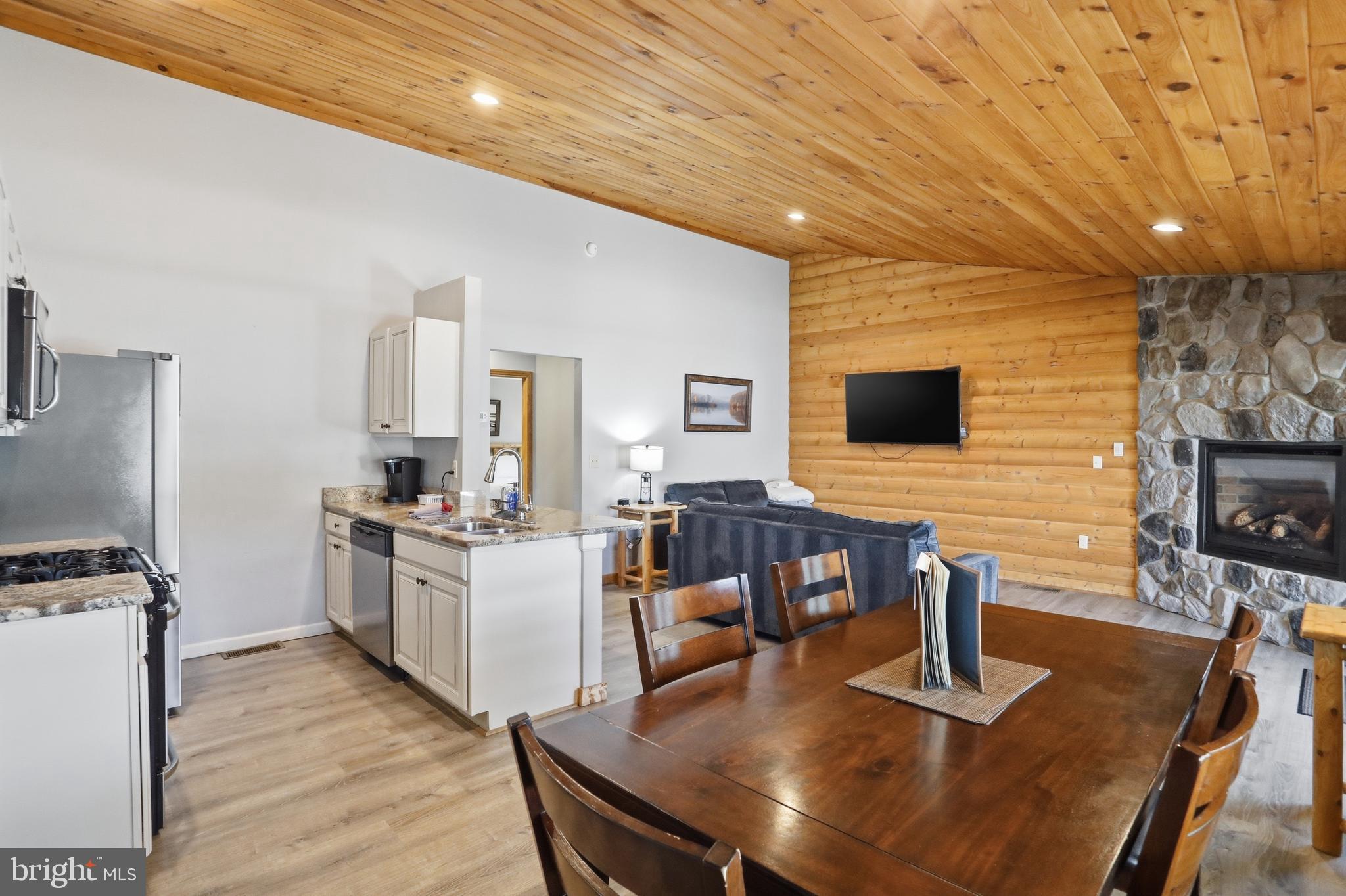 THE LODGES AT SUNSET VILLAGE - Residential