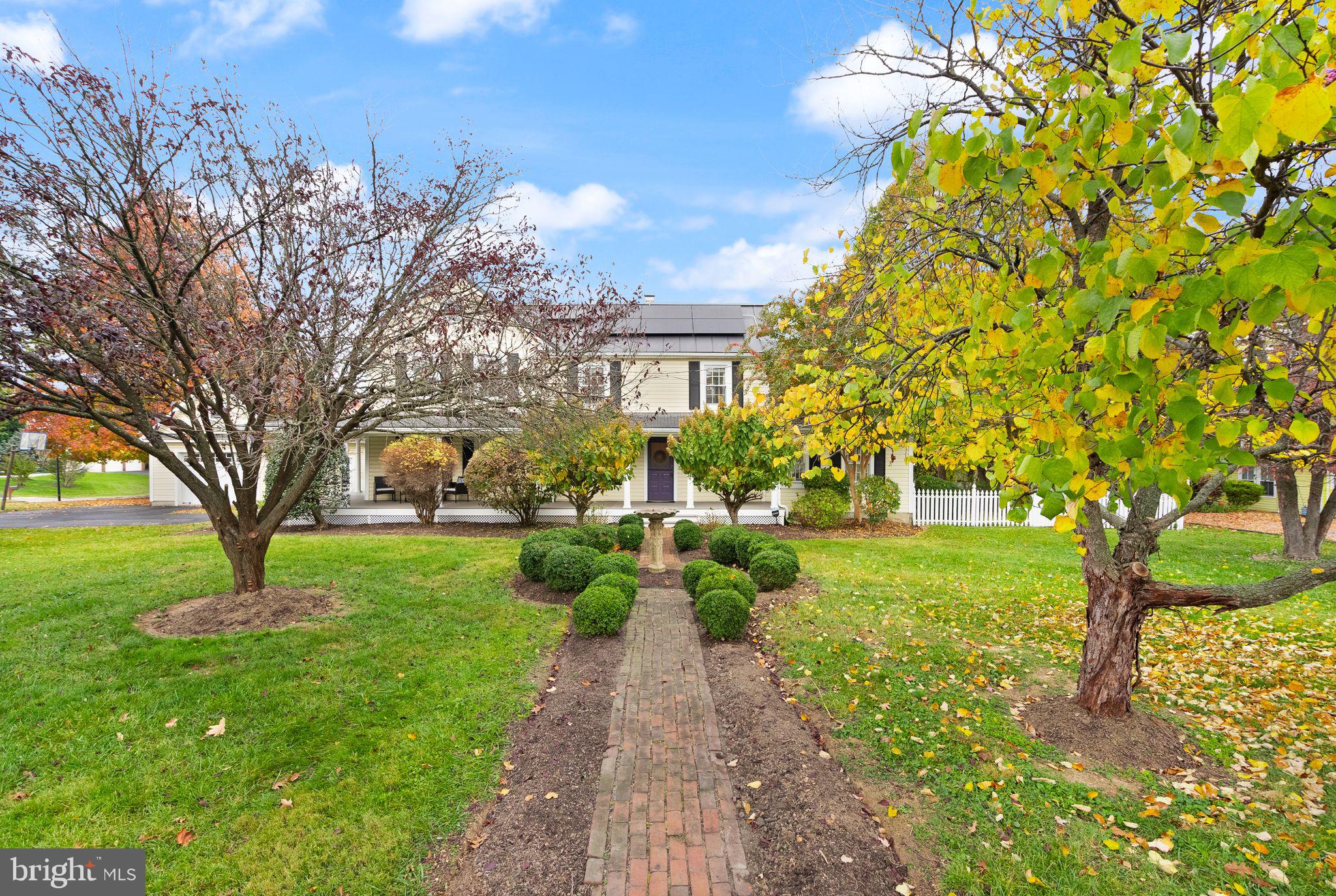 BROOKE MANOR - Residential Lease