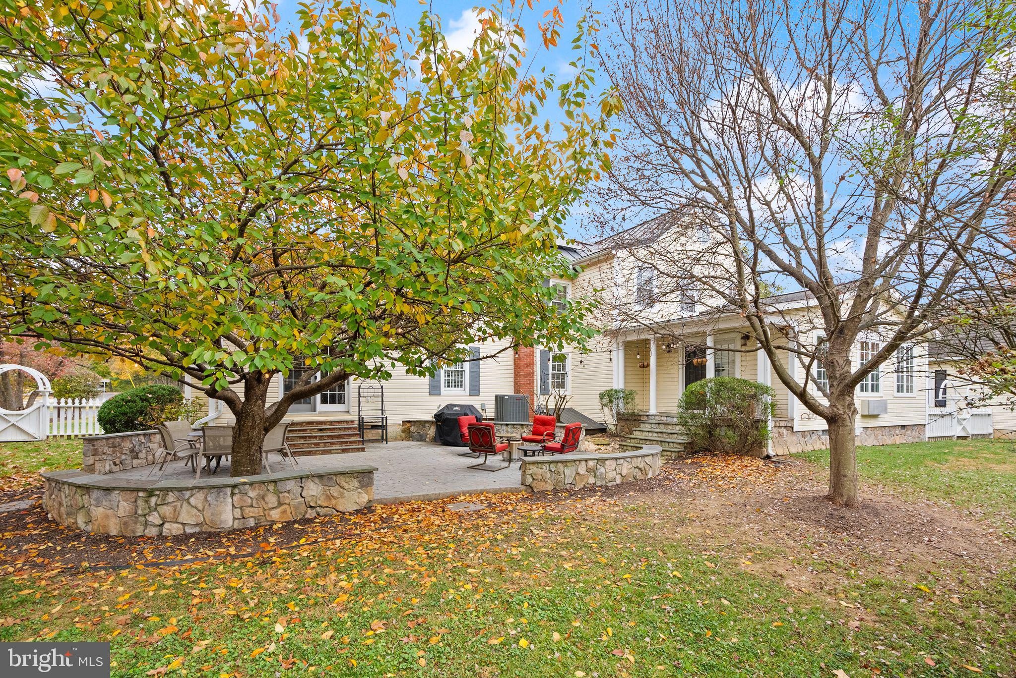 BROOKE MANOR - Residential Lease