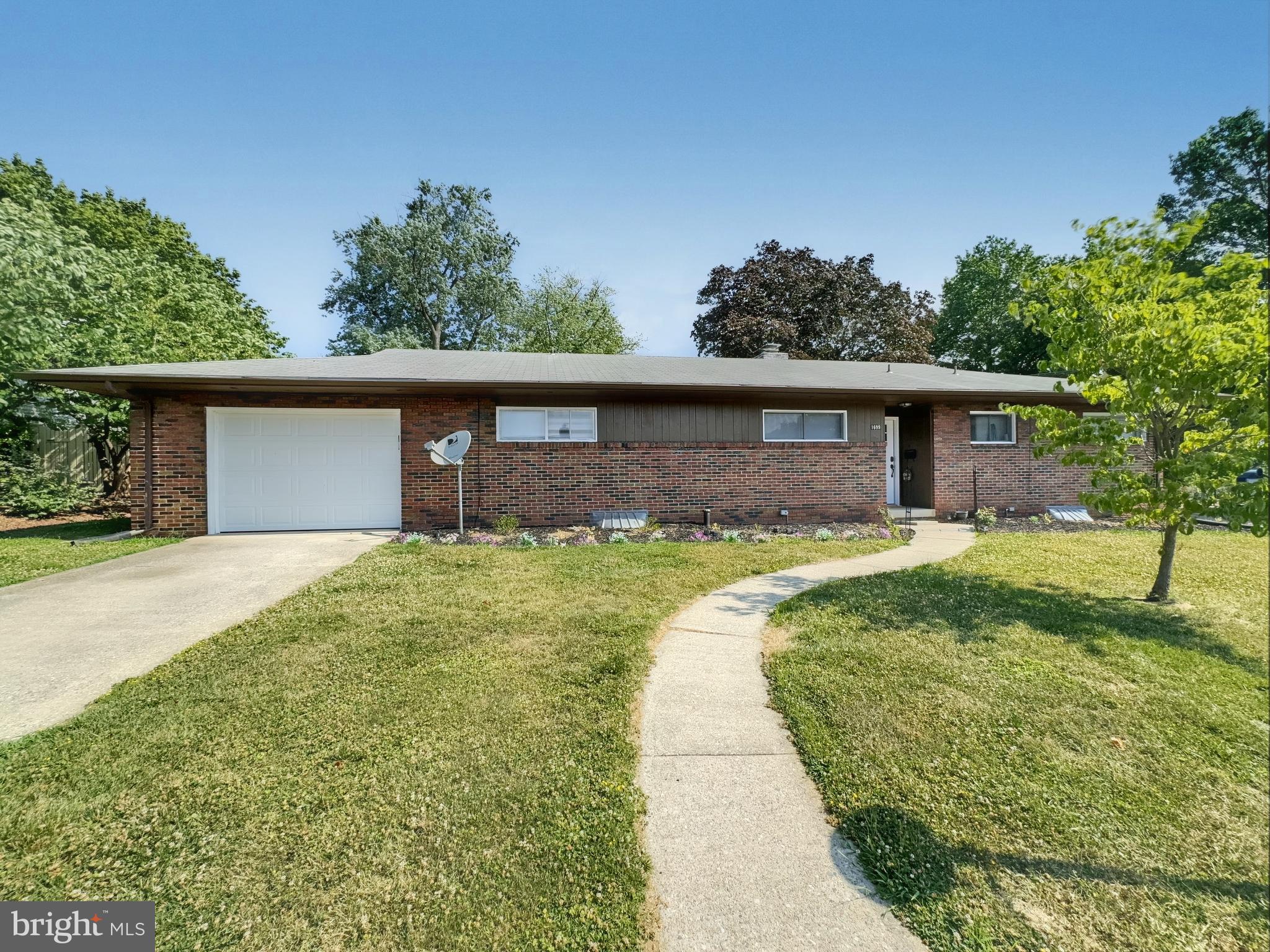 *SHORT SALE* Buyer pays $5,000 loss mitigation fee, Abba Loss Mitigation, LLC works with Deedworks Title to process short sales.  The majority of the title work, including searches and tax certifications has already been done, and Abba wishes to allow Deedworks to bring the settlement to completion.  If your buyer chooses to not use Deedworks, then Abba Loss Mitigation needs to know immediately when you submit an offer, as it may create extra work and expenses.

All brick rancher on a beautiful corner lot in York Suburban Schools.  3 Bedroom and 2 full baths.  Recently remodeled with 2 wood burning fireplaces including a 2 sided fireplace in the family room.  Remodeled kitchen with granite countertops with a lot of cabinets and counter space.  Very close to 83 and access to 30.