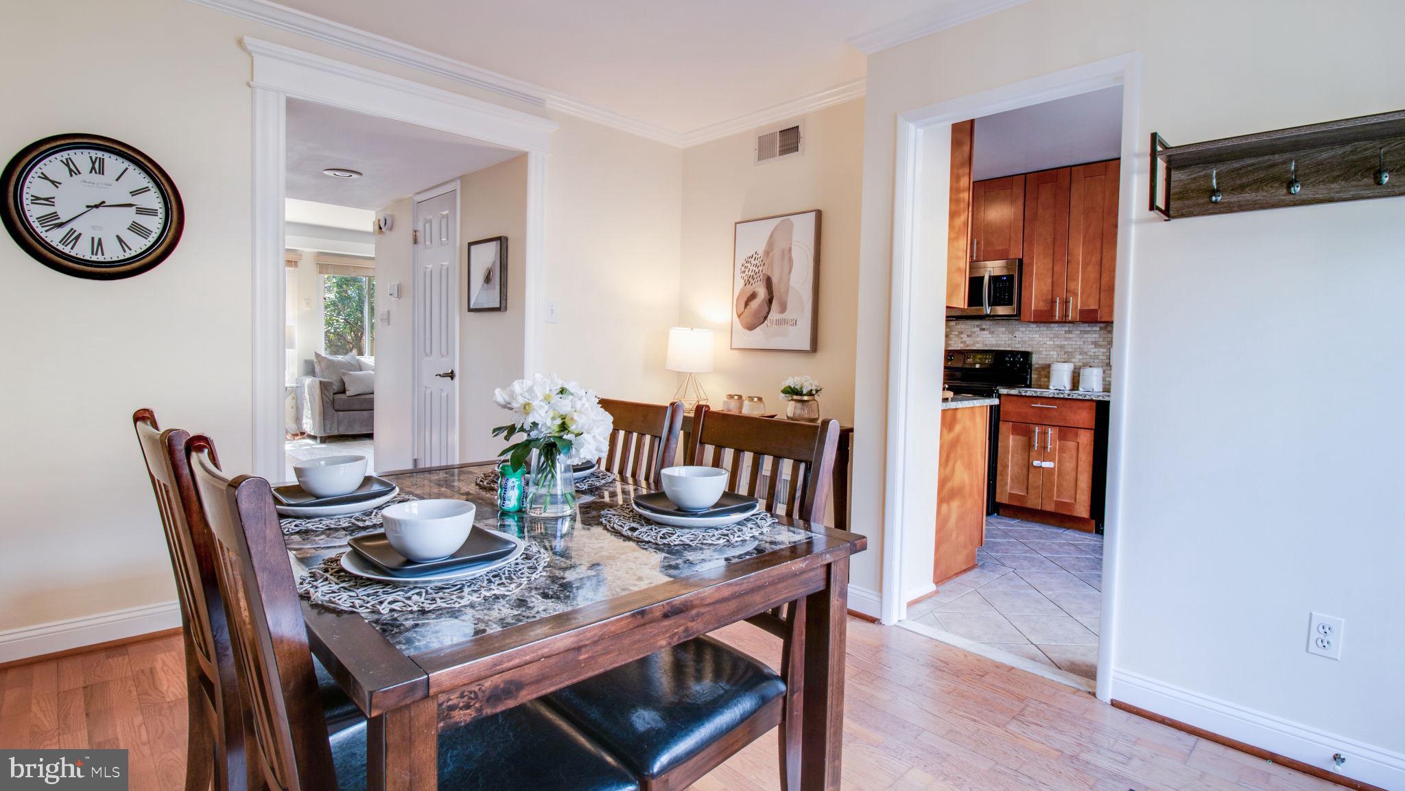 COVINGTON SQUARE - Residential