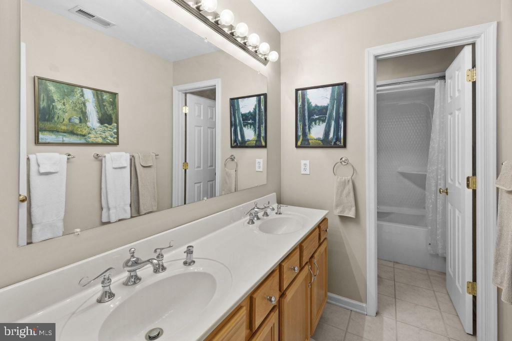 NI RIVER LANDING - Residential