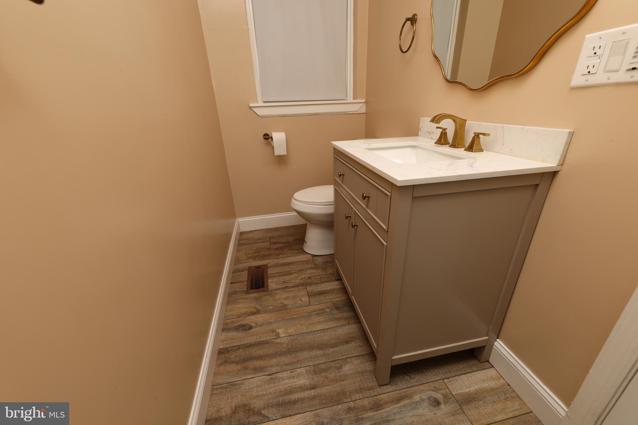 SANDTOWN-WINCHESTER - Residential