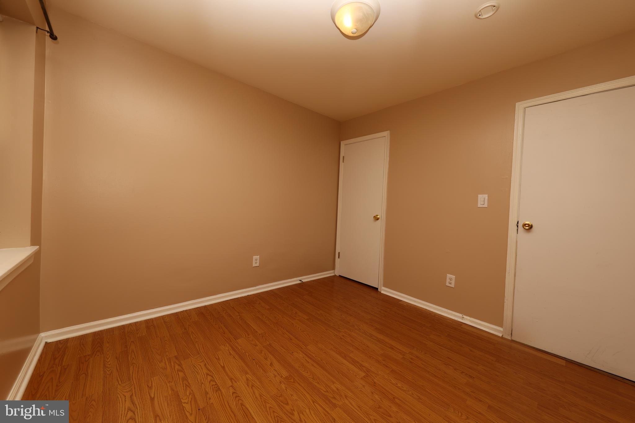 SANDTOWN-WINCHESTER - Residential