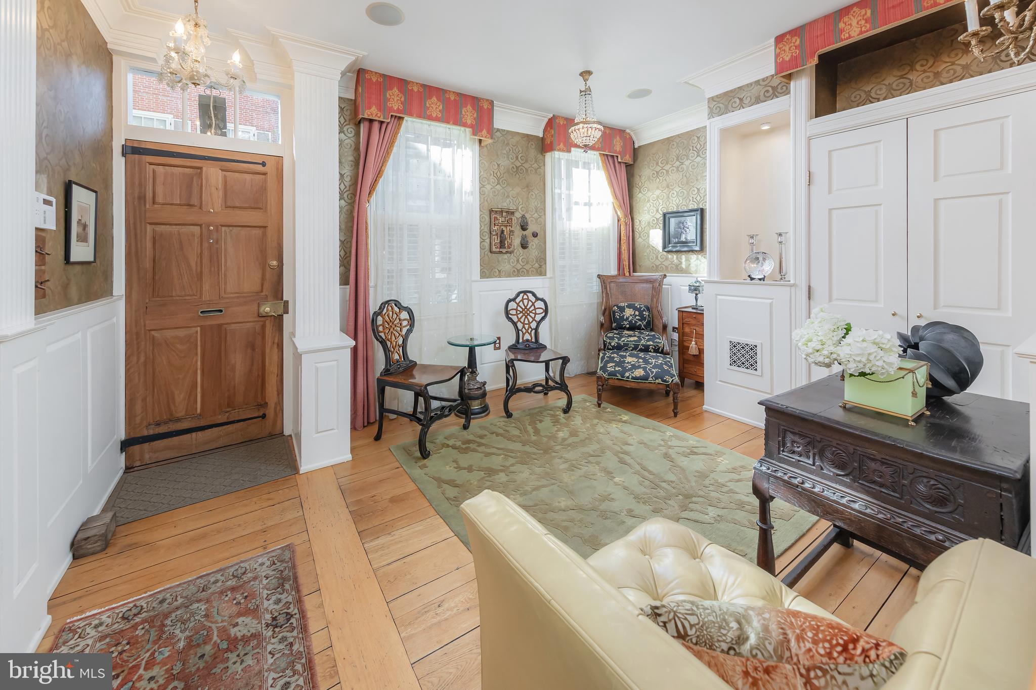 SOCIETY HILL - Residential