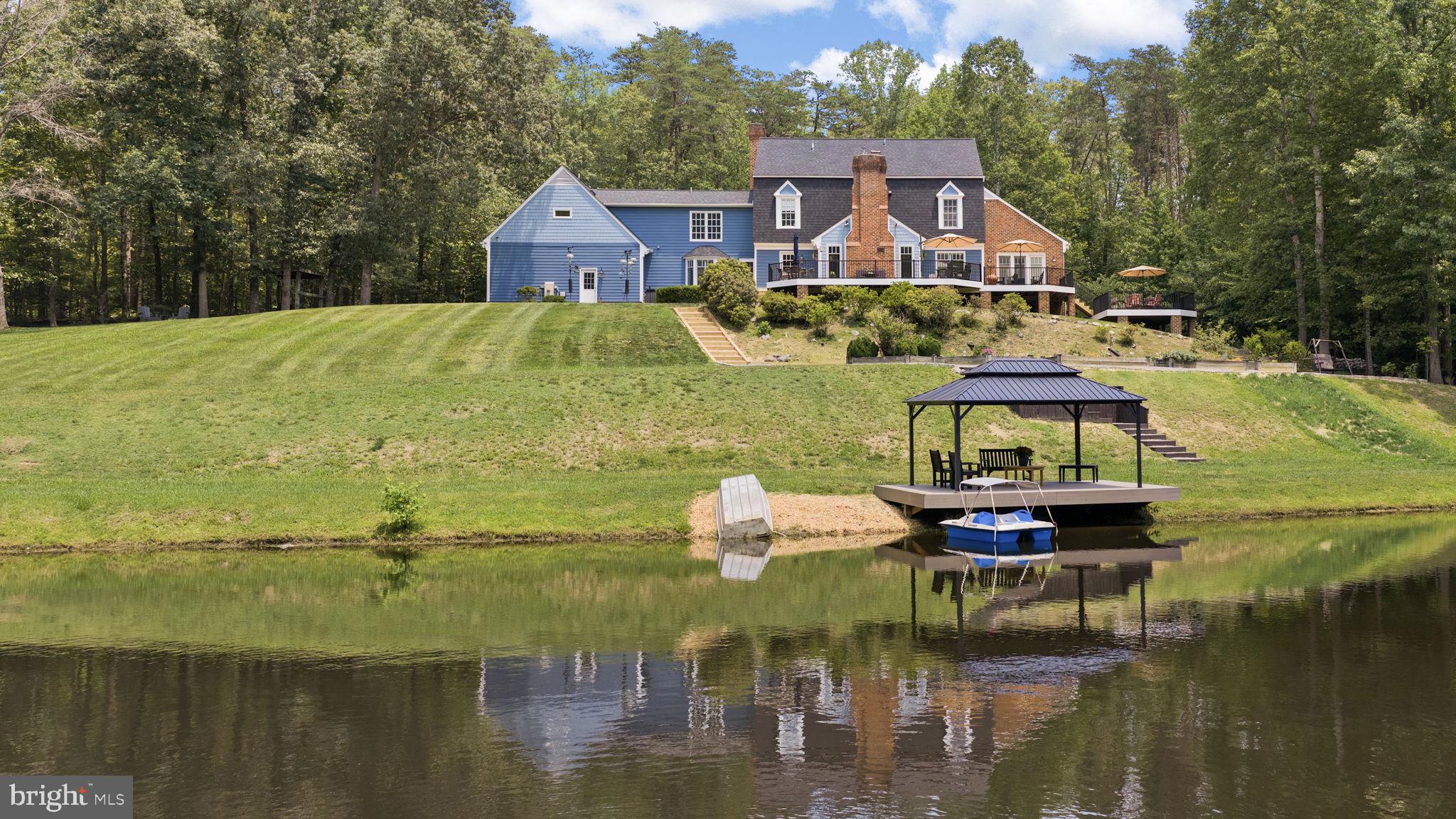RIVER ROAD - Residential