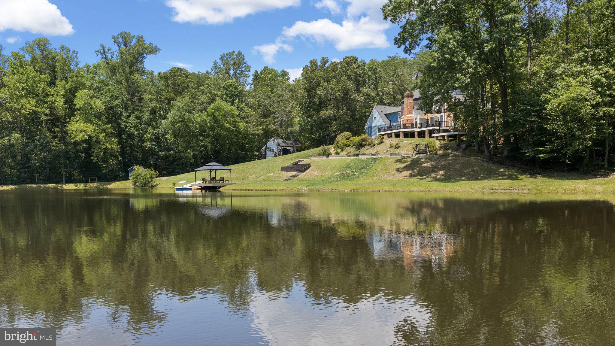 RIVER ROAD - Residential
