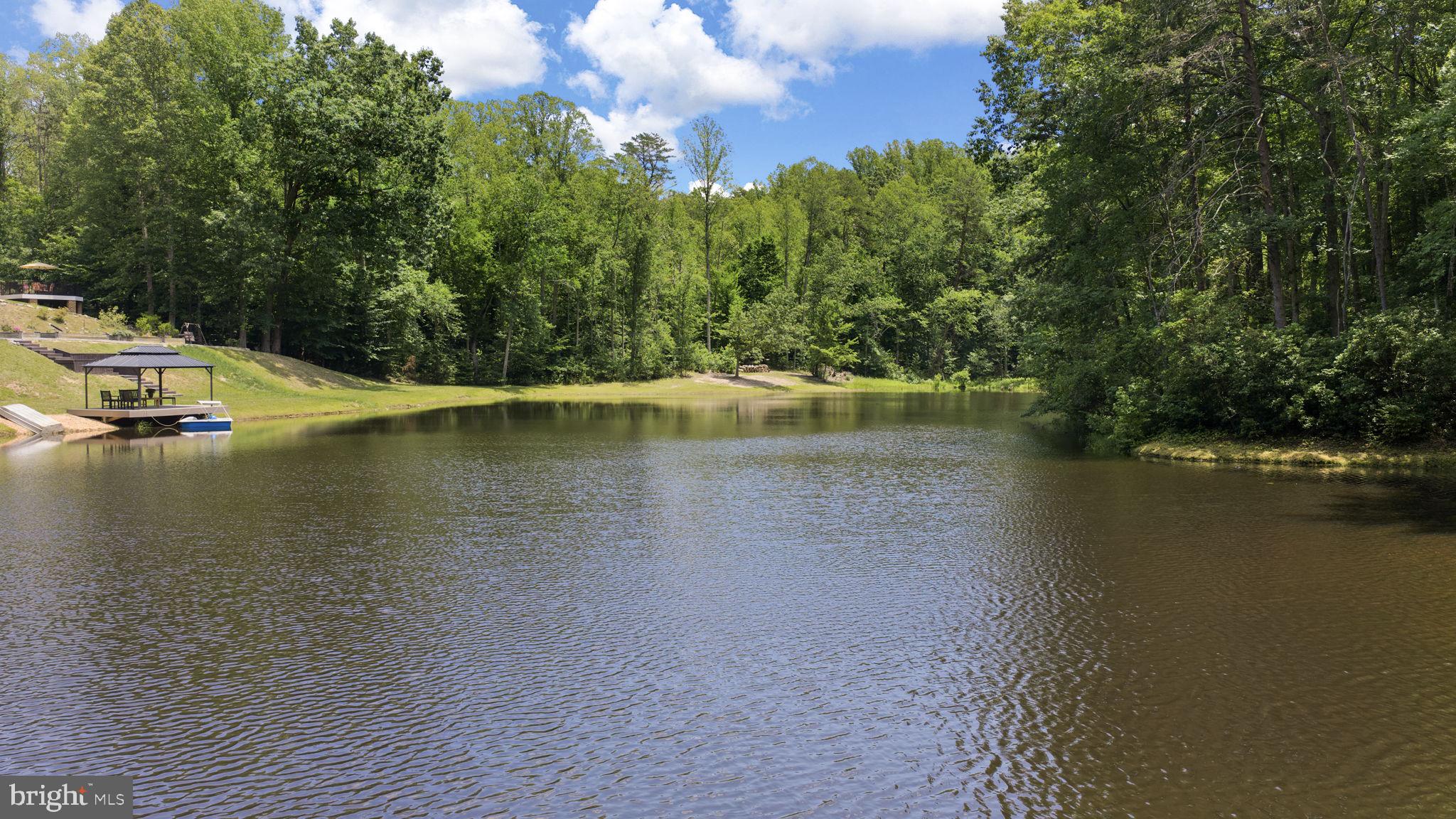 RIVER ROAD - Residential