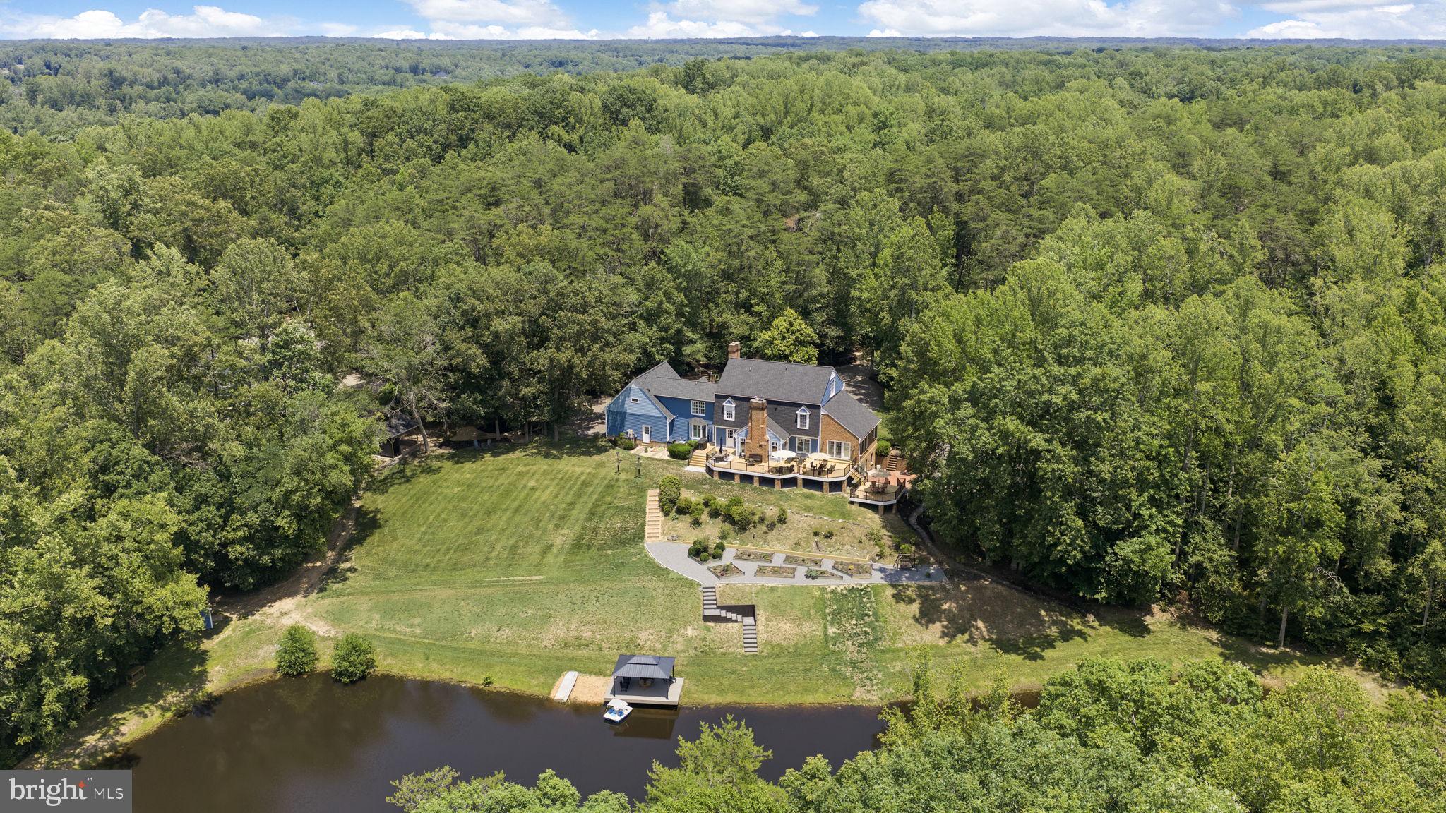 RIVER ROAD - Residential