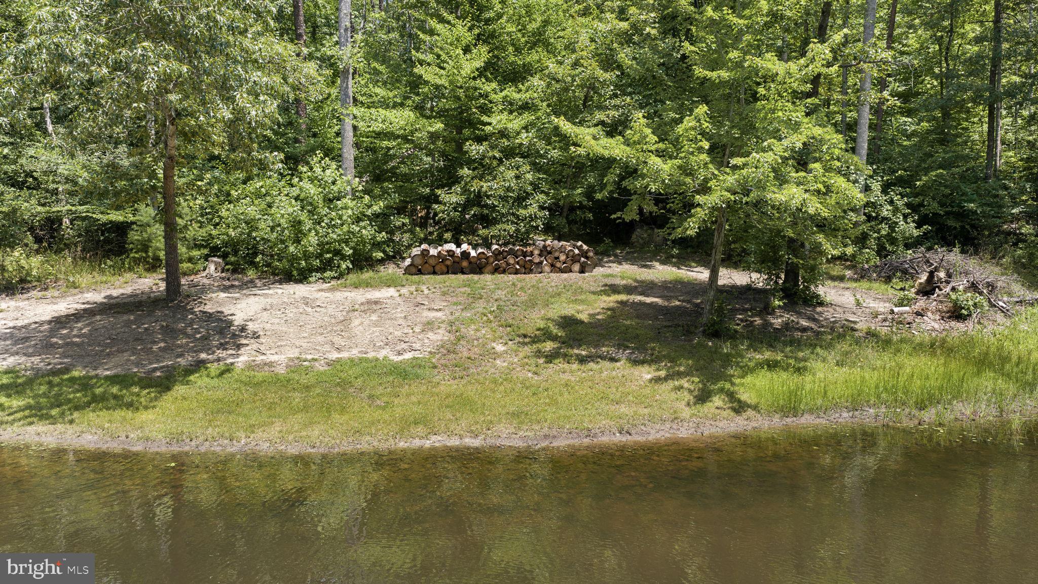 RIVER ROAD - Residential