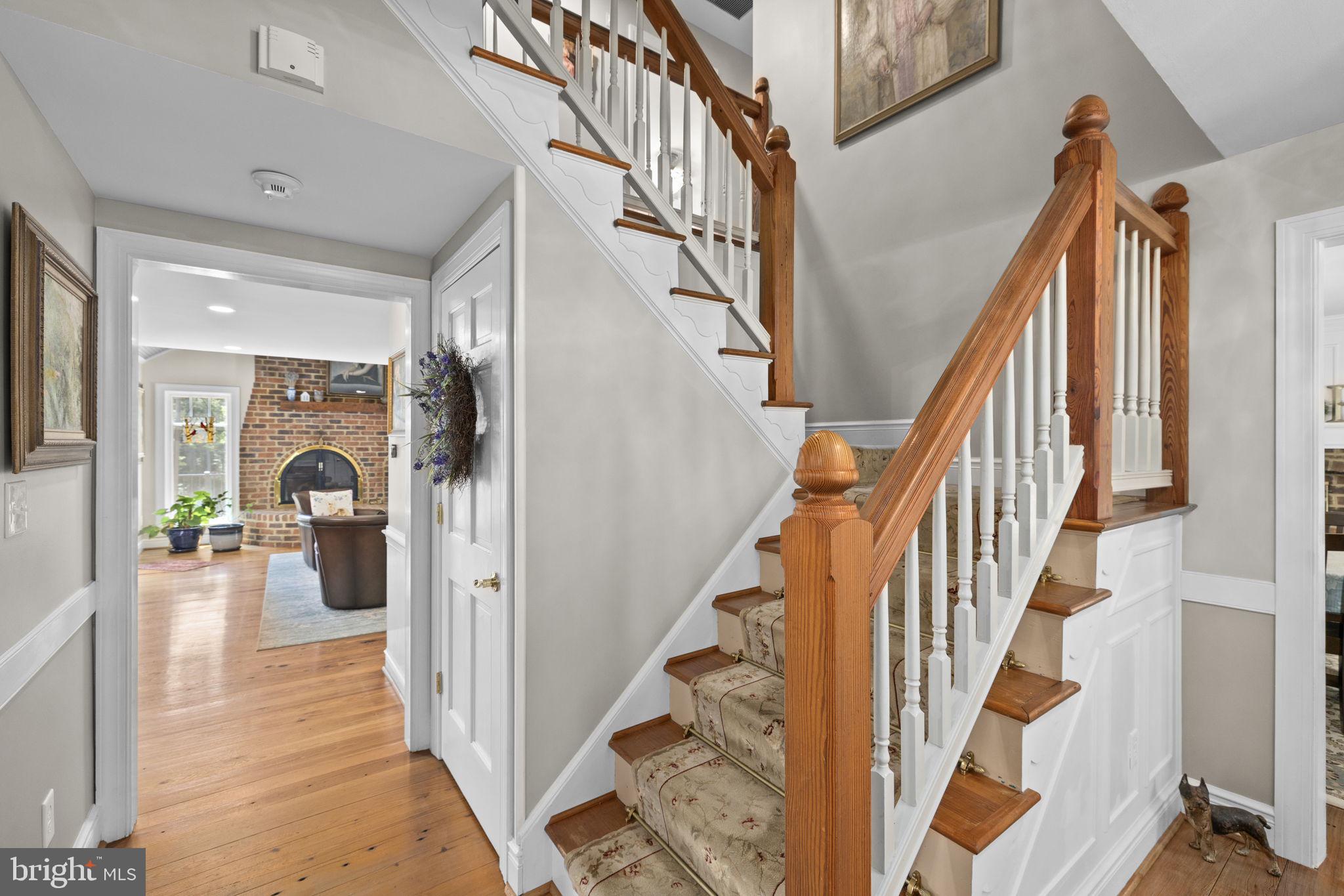 RIVER ROAD - Residential