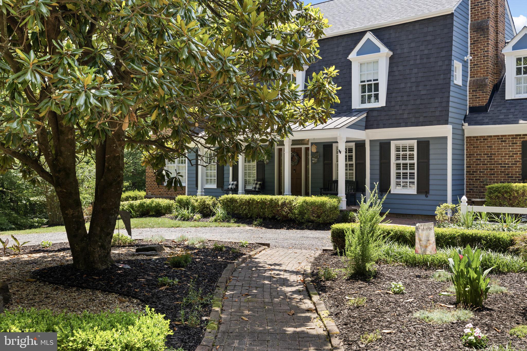 RIVER ROAD - Residential
