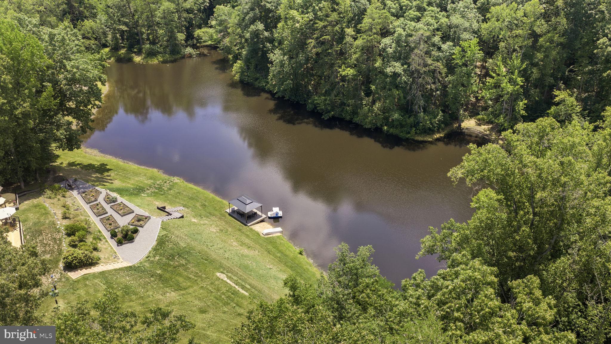 RIVER ROAD - Residential
