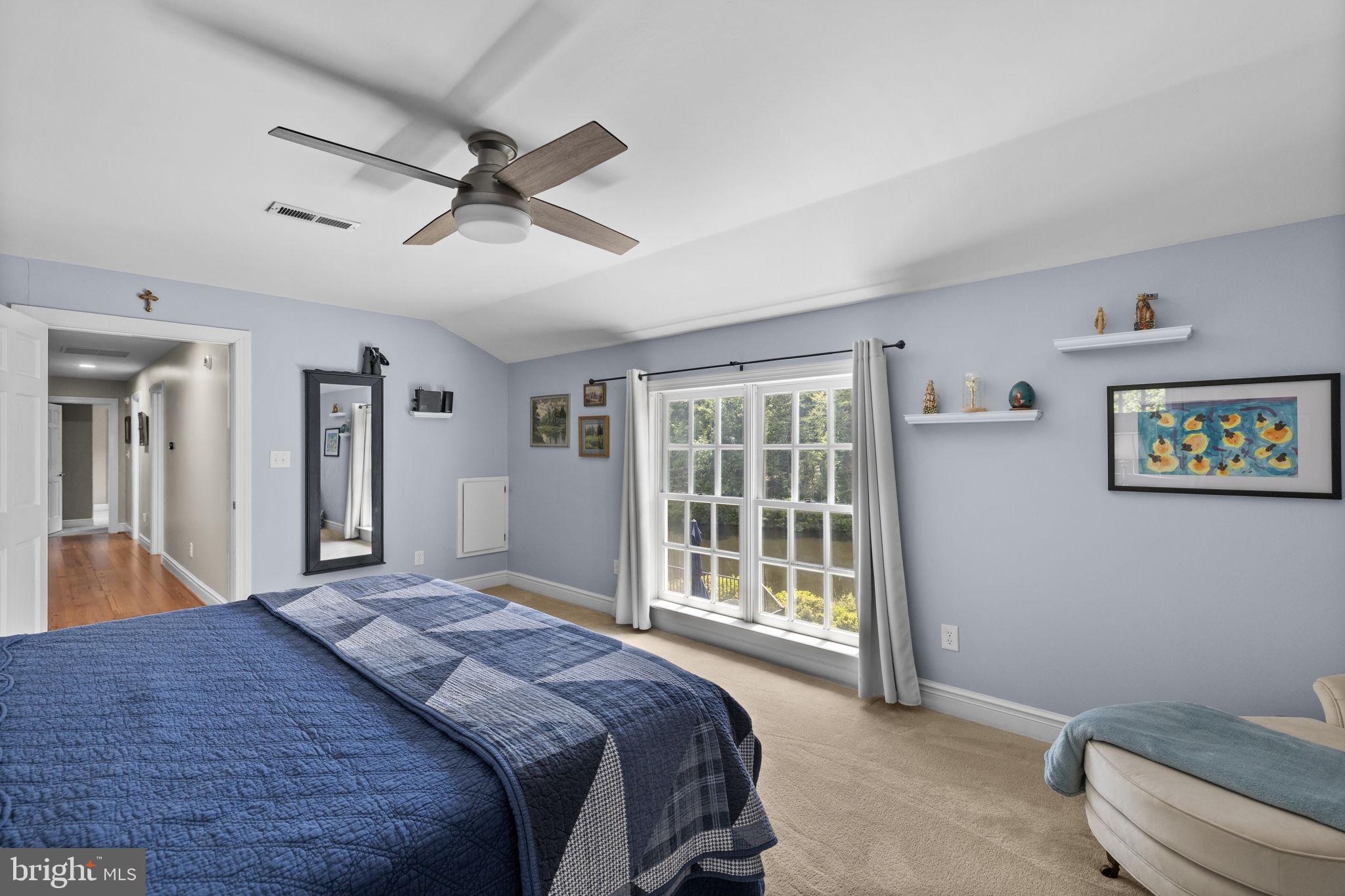 RIVER ROAD - Residential