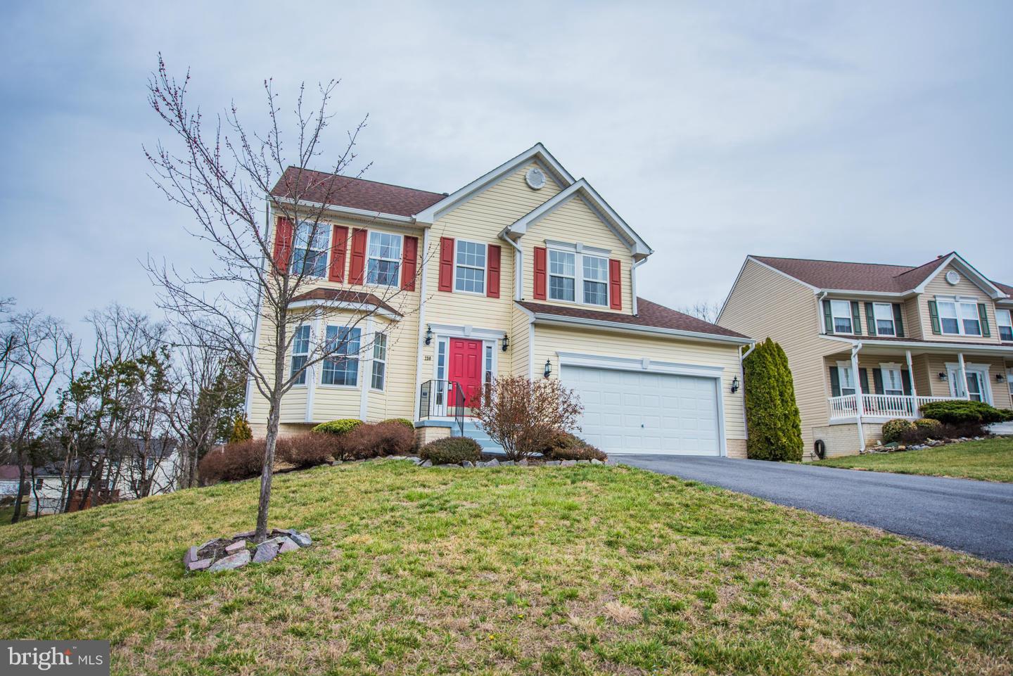 CRYSTAL HILL - Residential