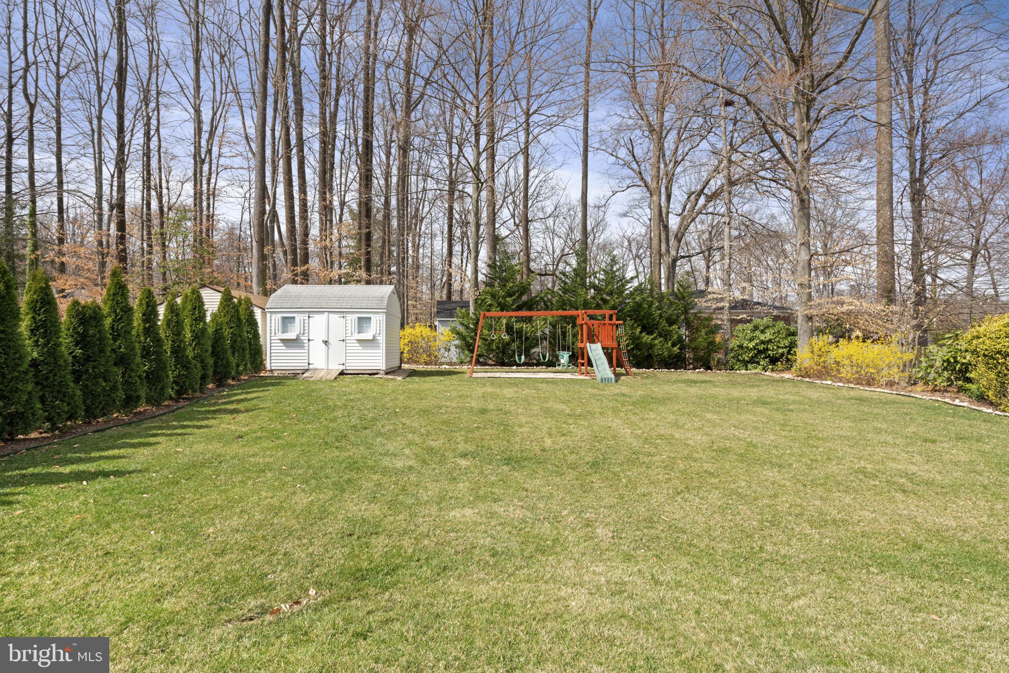 CANTERBURY WOODS - Residential