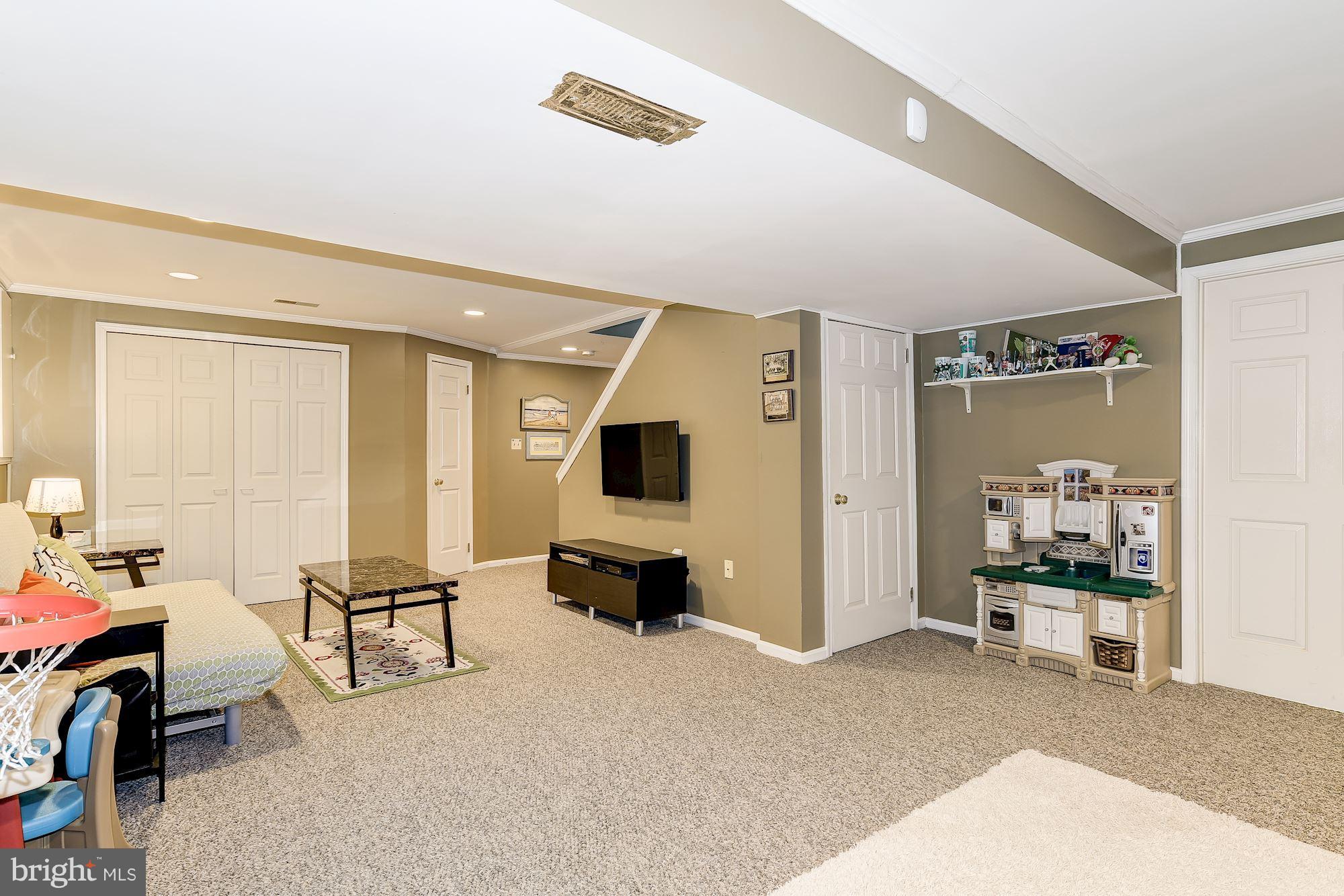 MILLS FARM - Residential