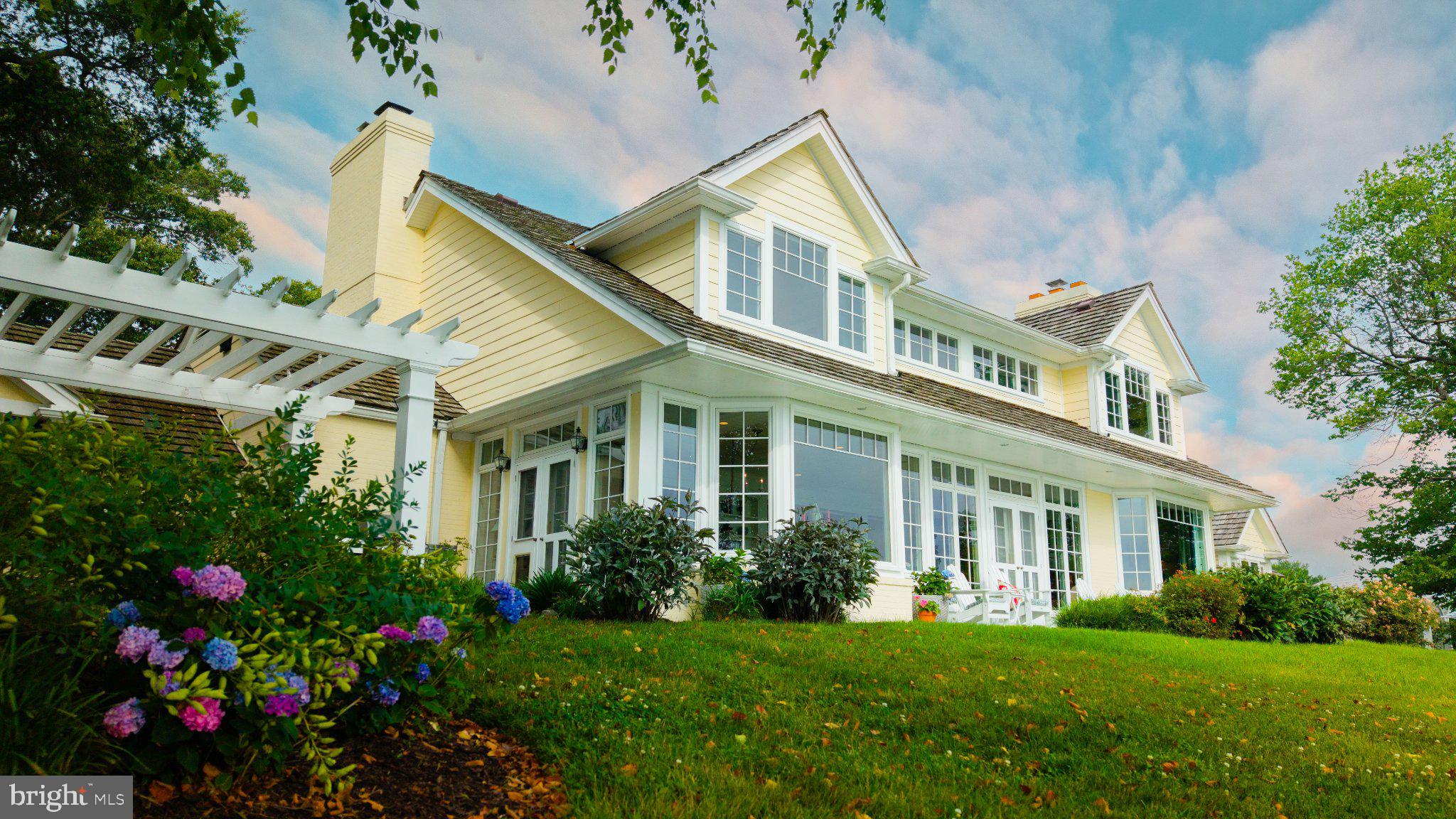 GALESVILLE - Residential