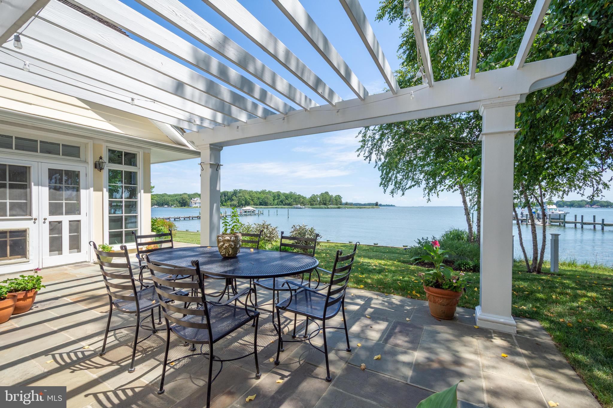 GALESVILLE - Residential