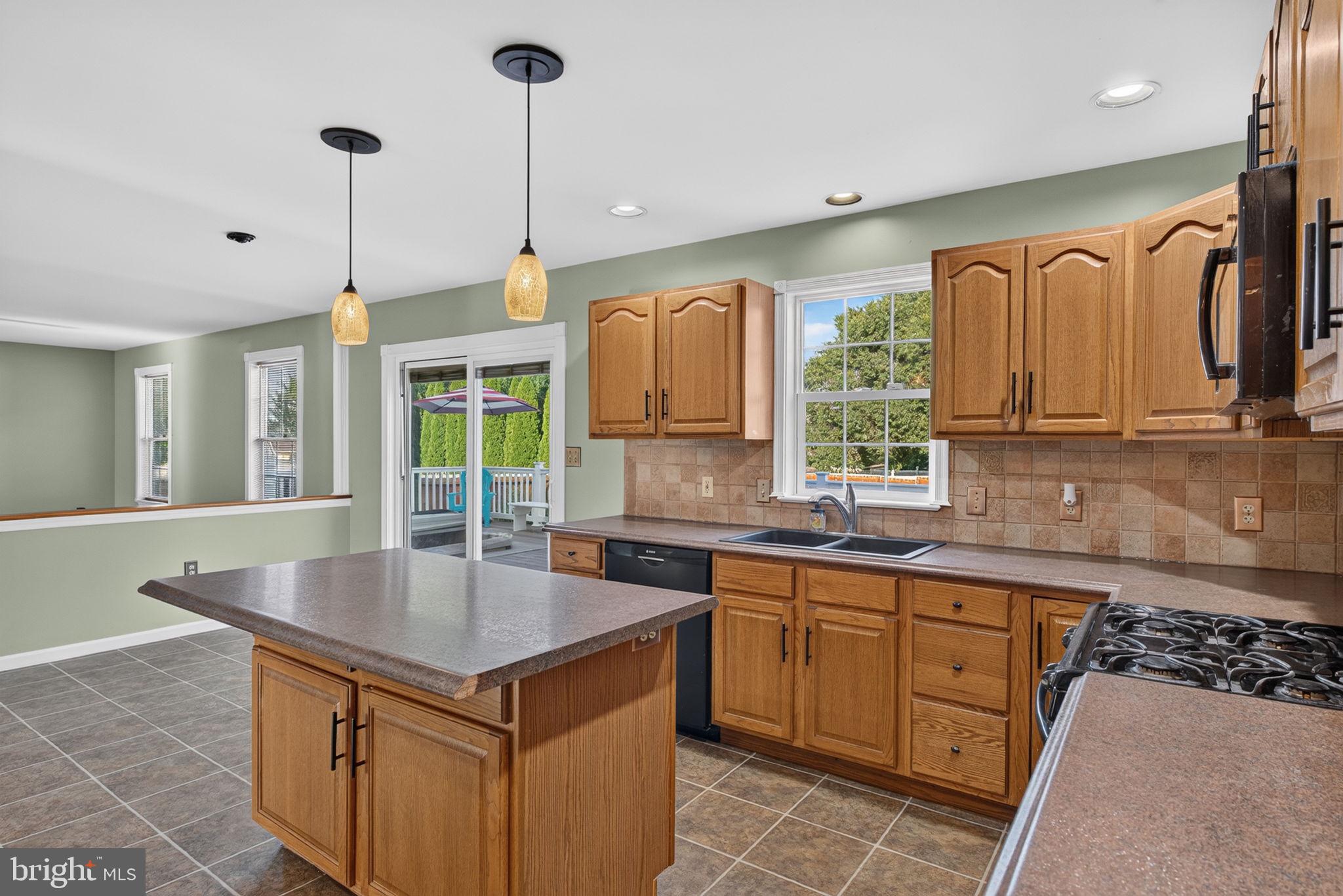 ASHLEY FARMS - Residential