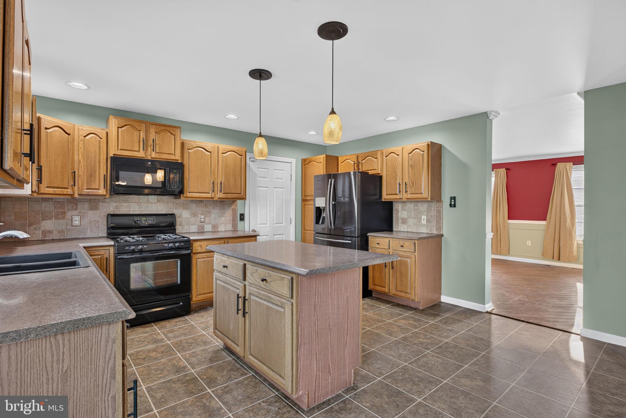 ASHLEY FARMS - Residential