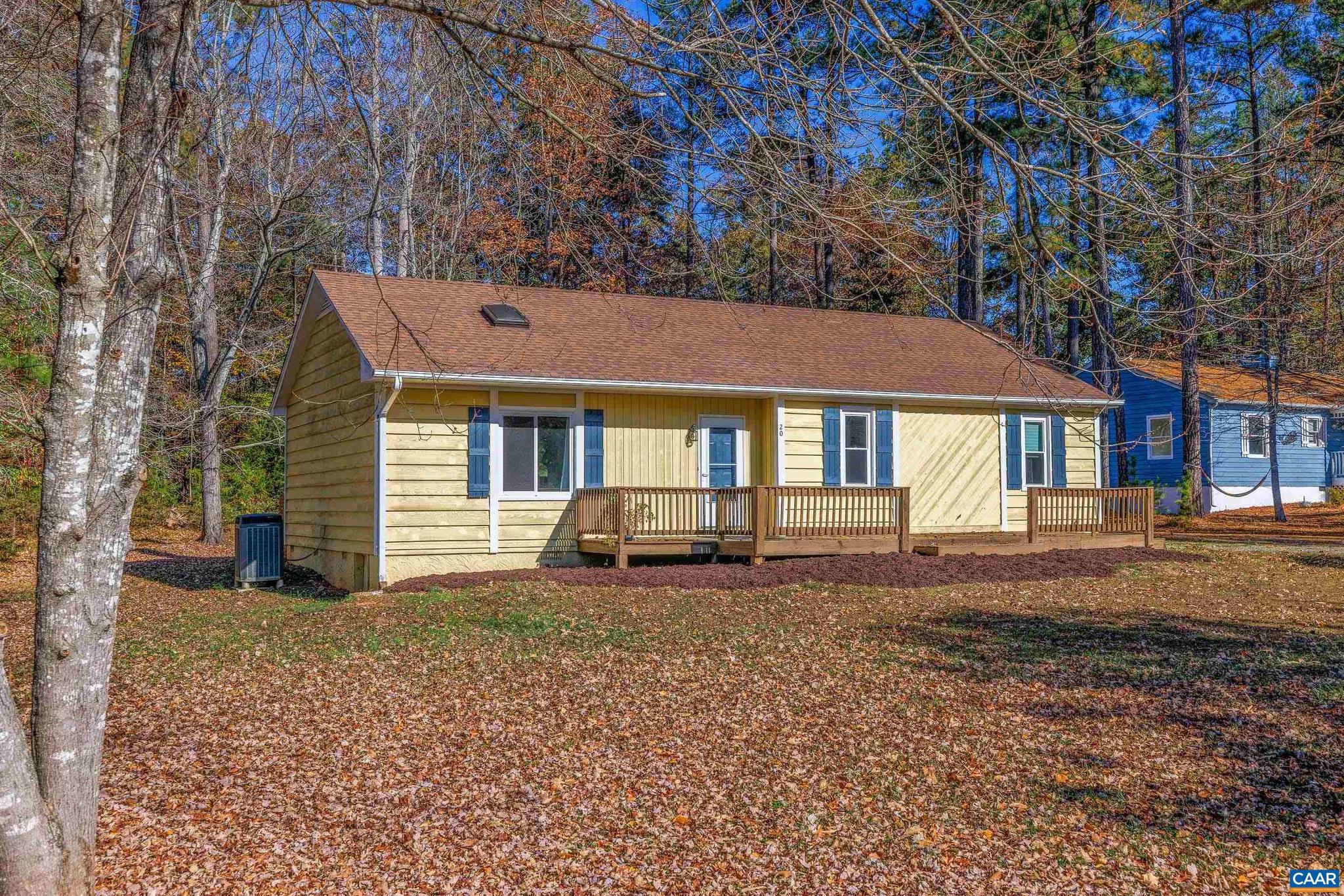 LAKE MONTICELLO - Residential