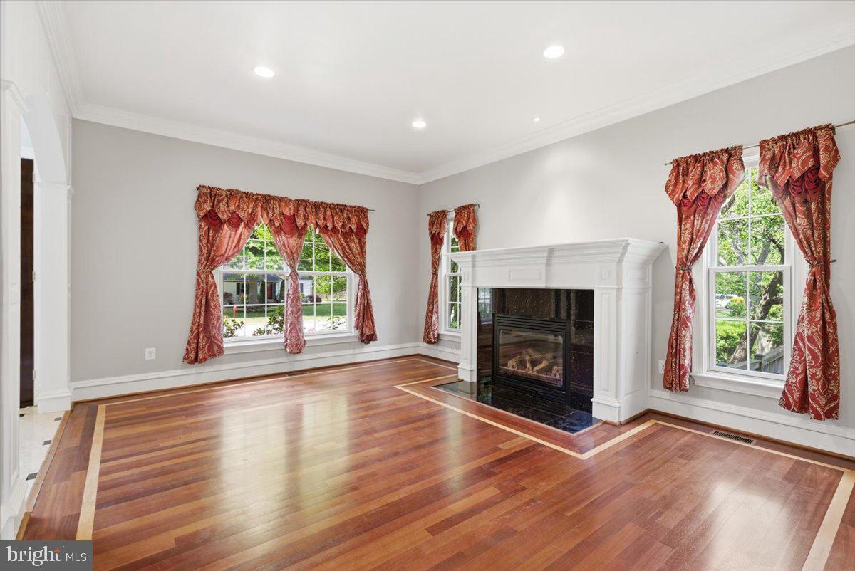 MARY LEA PARK - Residential