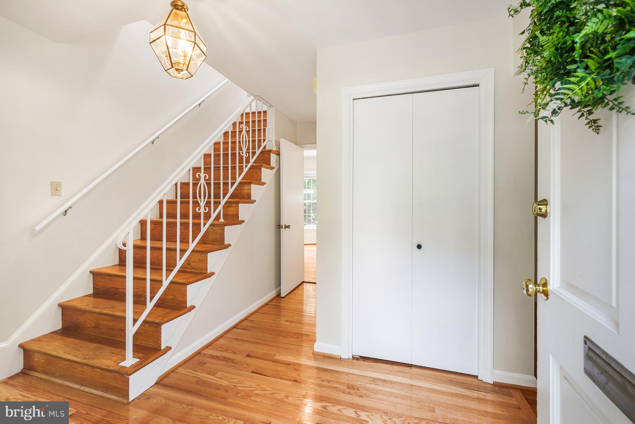 MANOR WOODS - Residential