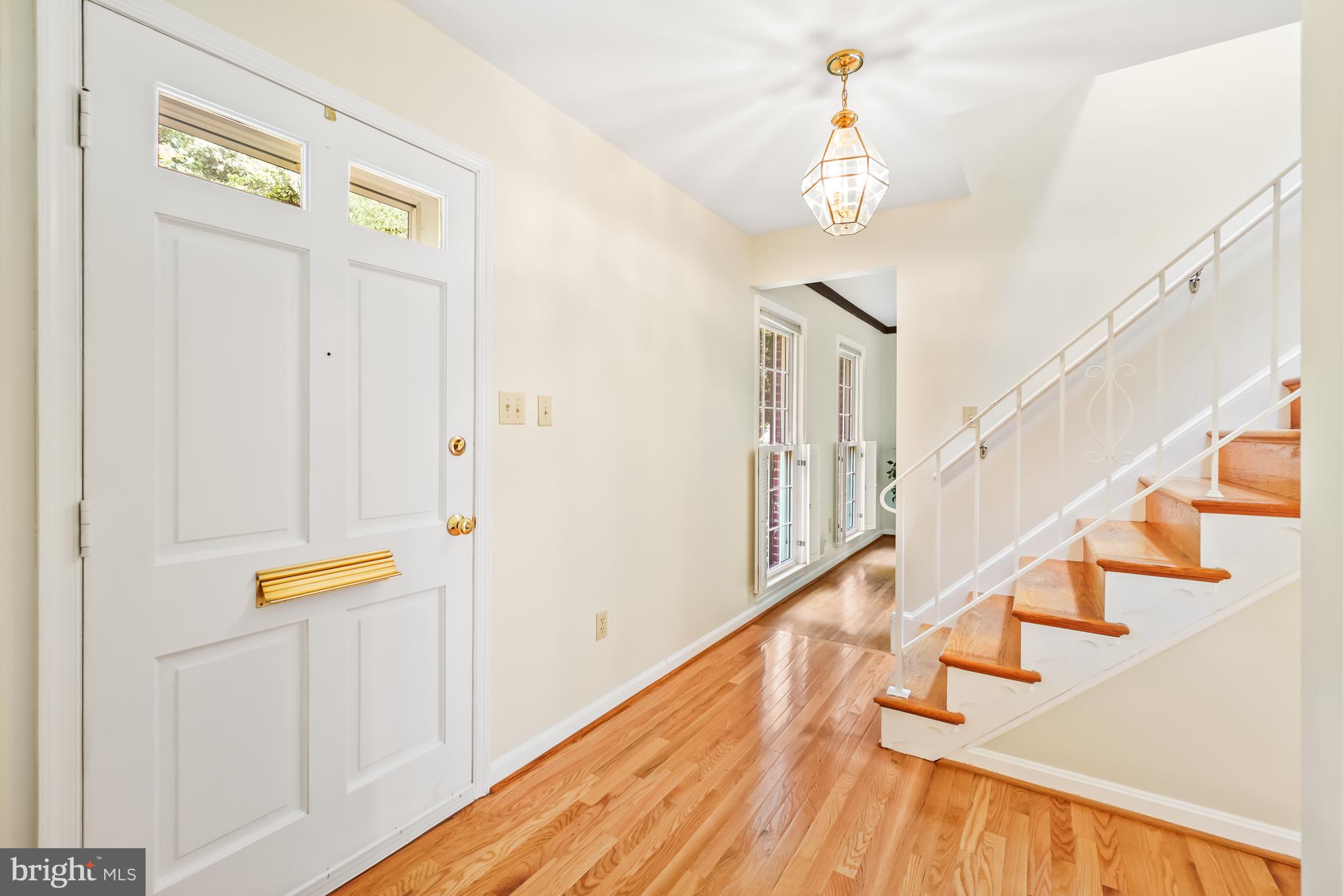 MANOR WOODS - Residential
