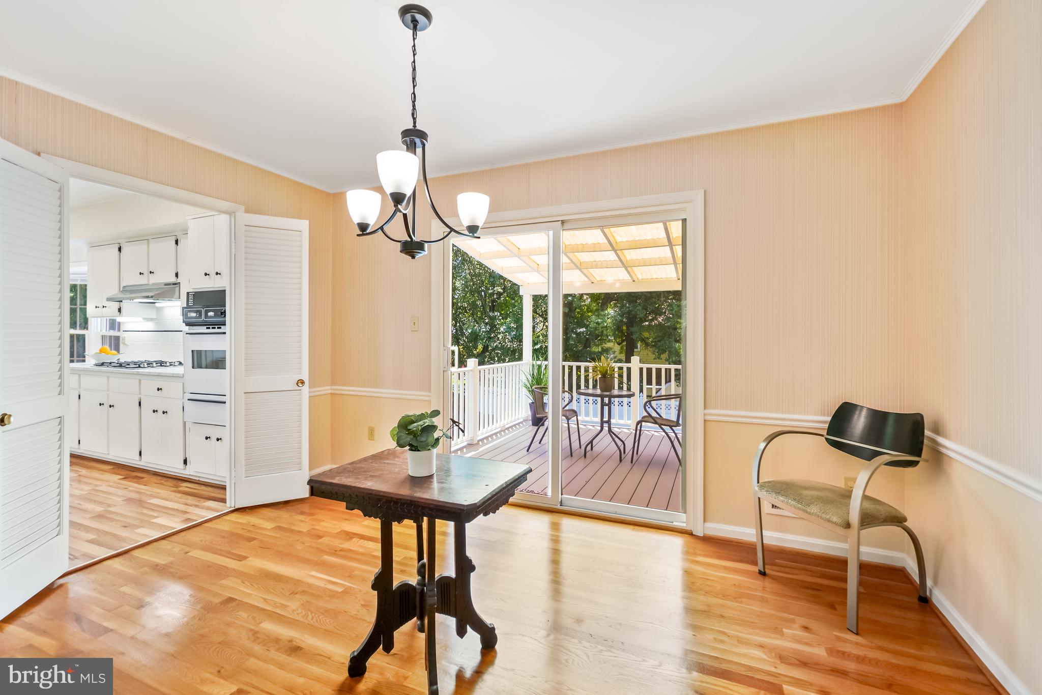 MANOR WOODS - Residential