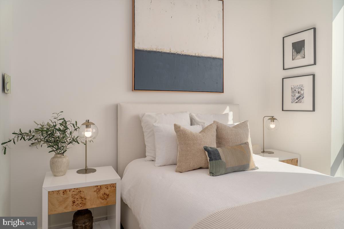 THE BORO TYSONS - Residential