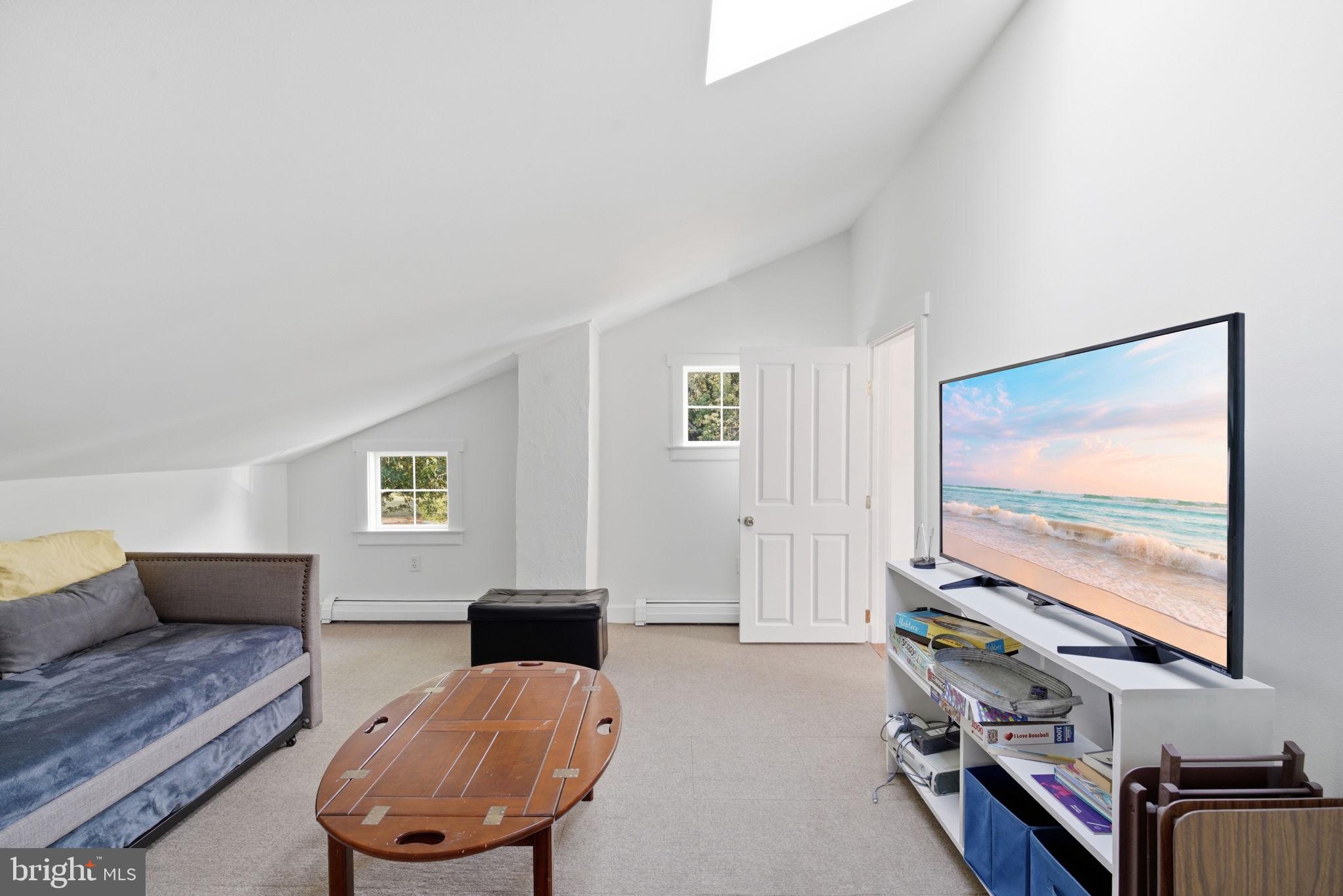 ROCK HALL - Residential