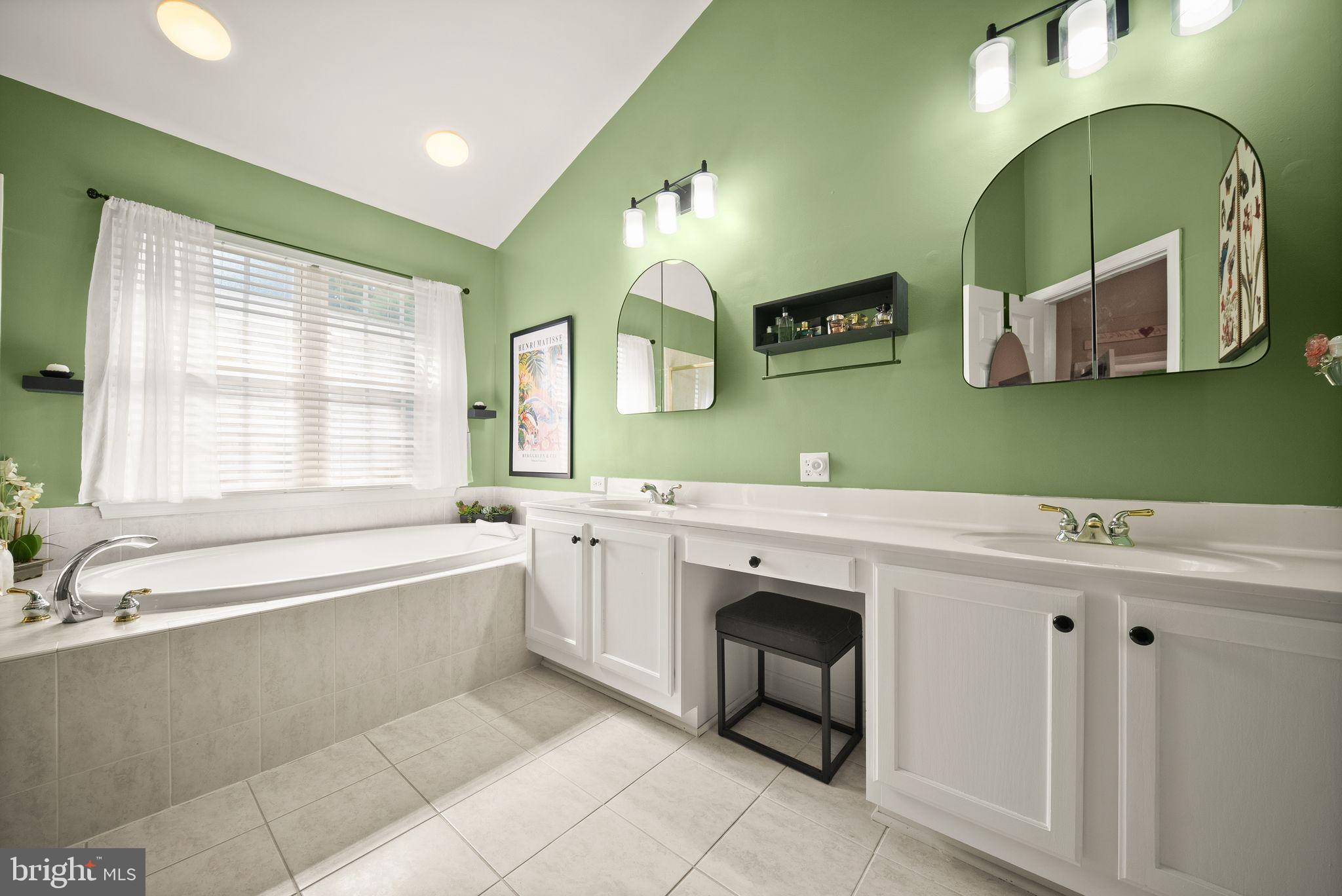 KINGSBROOKE - Residential