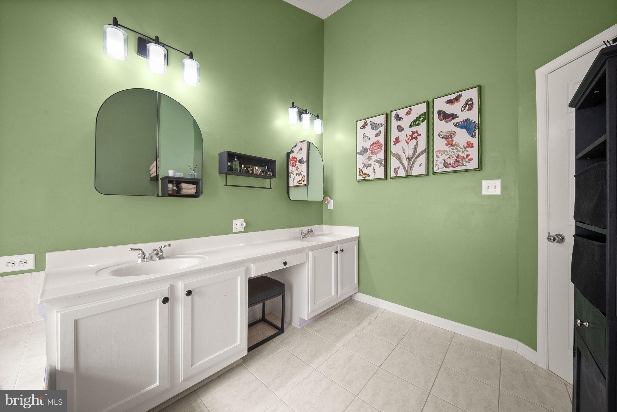 KINGSBROOKE - Residential