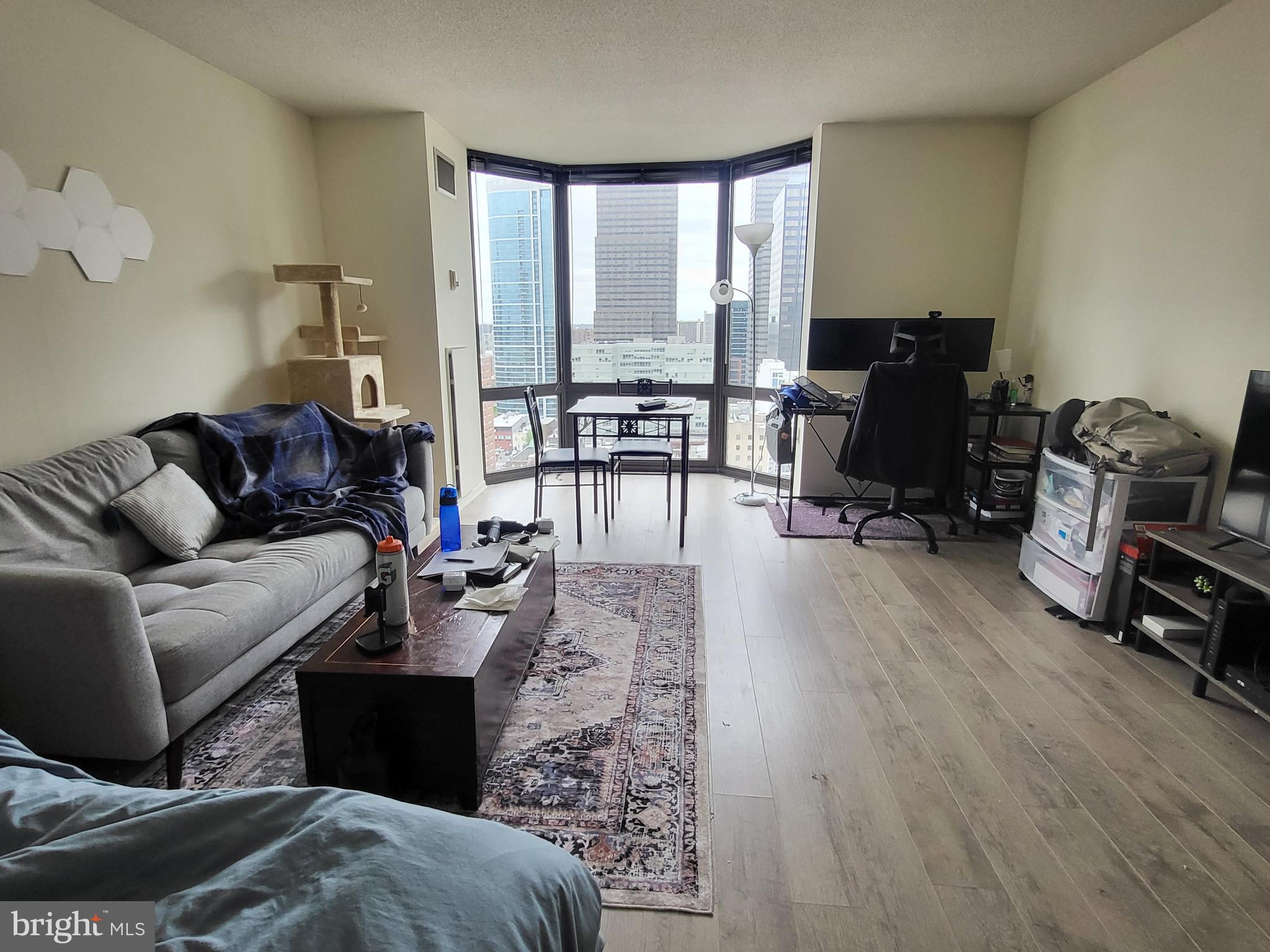 RITTENHOUSE SQUARE - Residential Lease