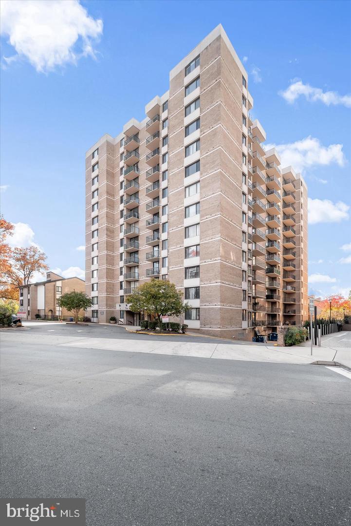 AMERICANA CENTRE - Residential