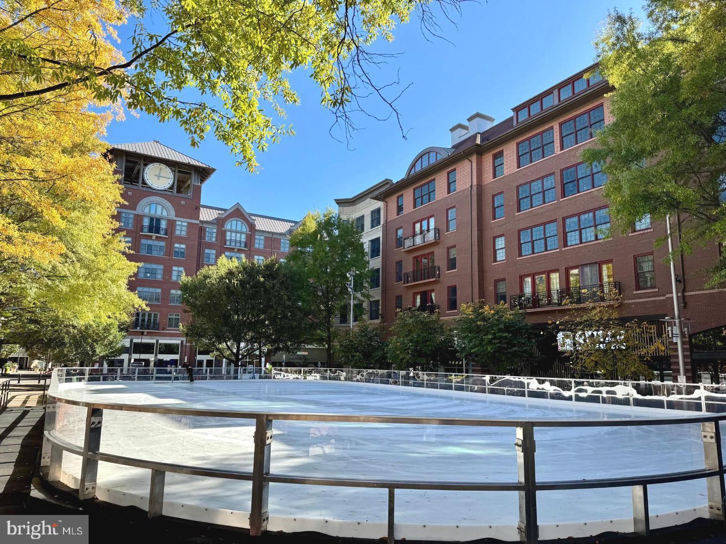 AMERICANA CENTRE - Residential