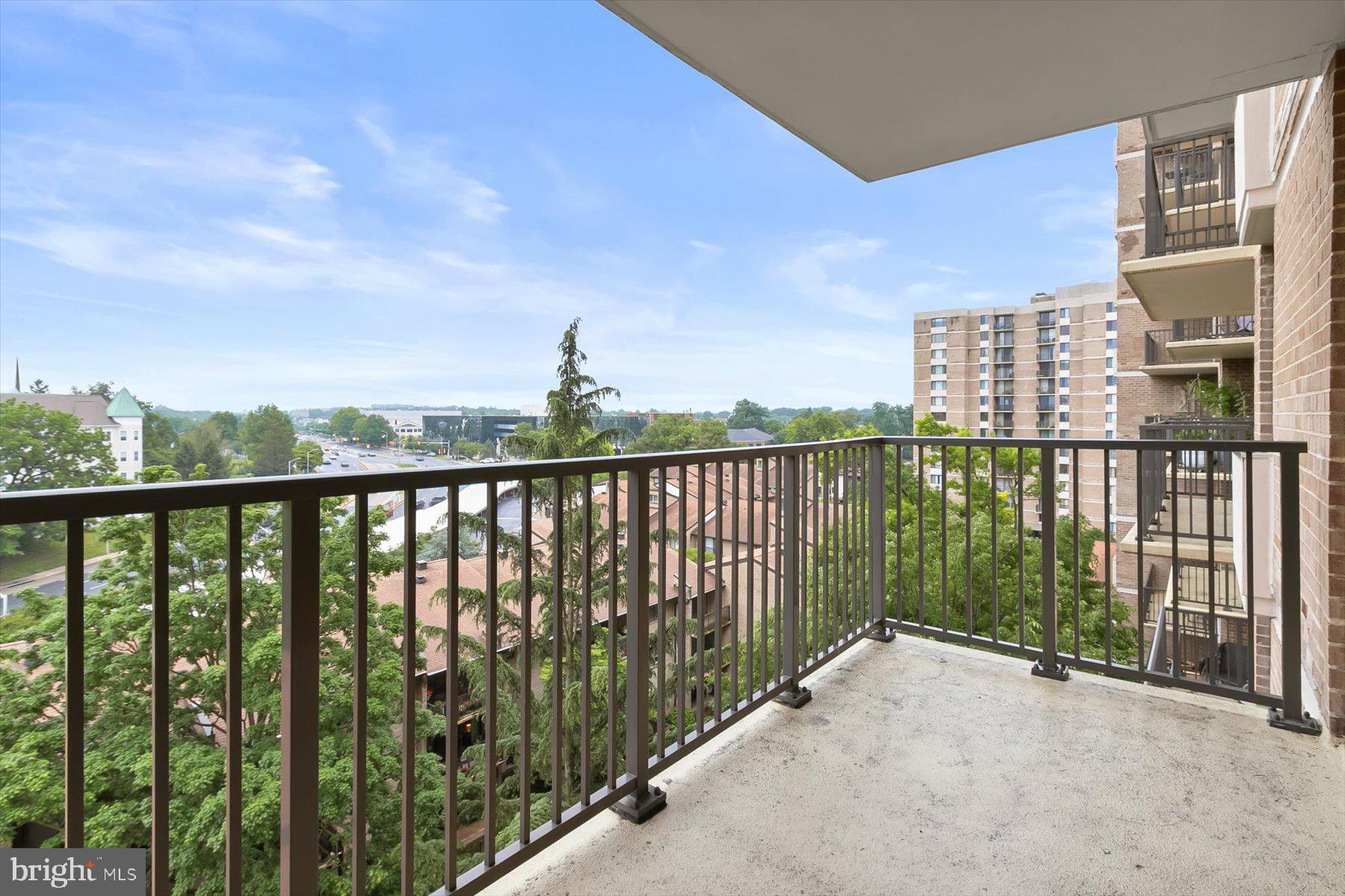 AMERICANA CENTRE - Residential