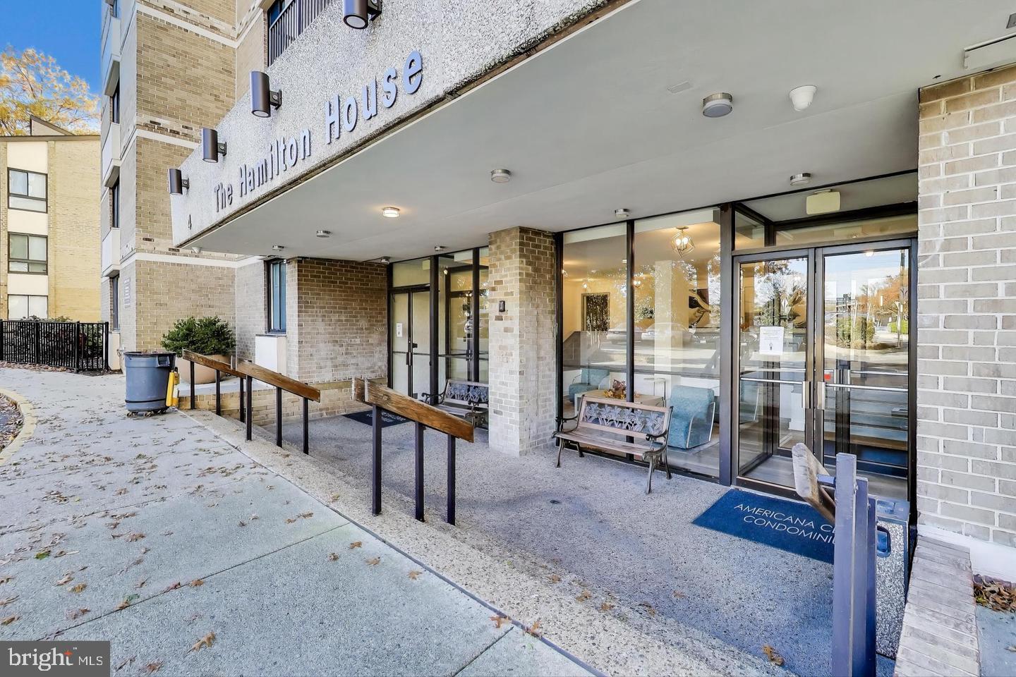 AMERICANA CENTRE - Residential