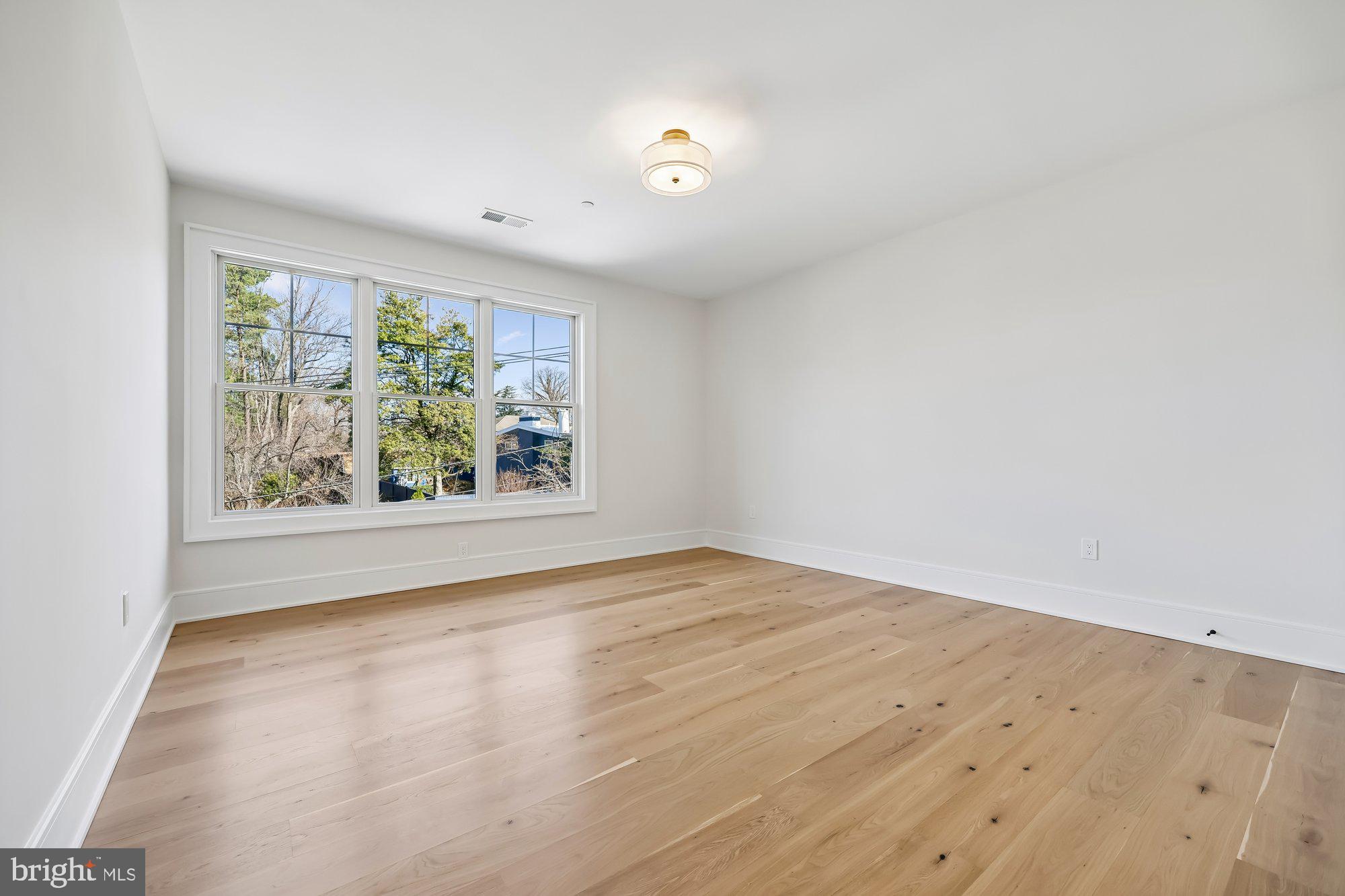 DUNLOP HILLS - Residential