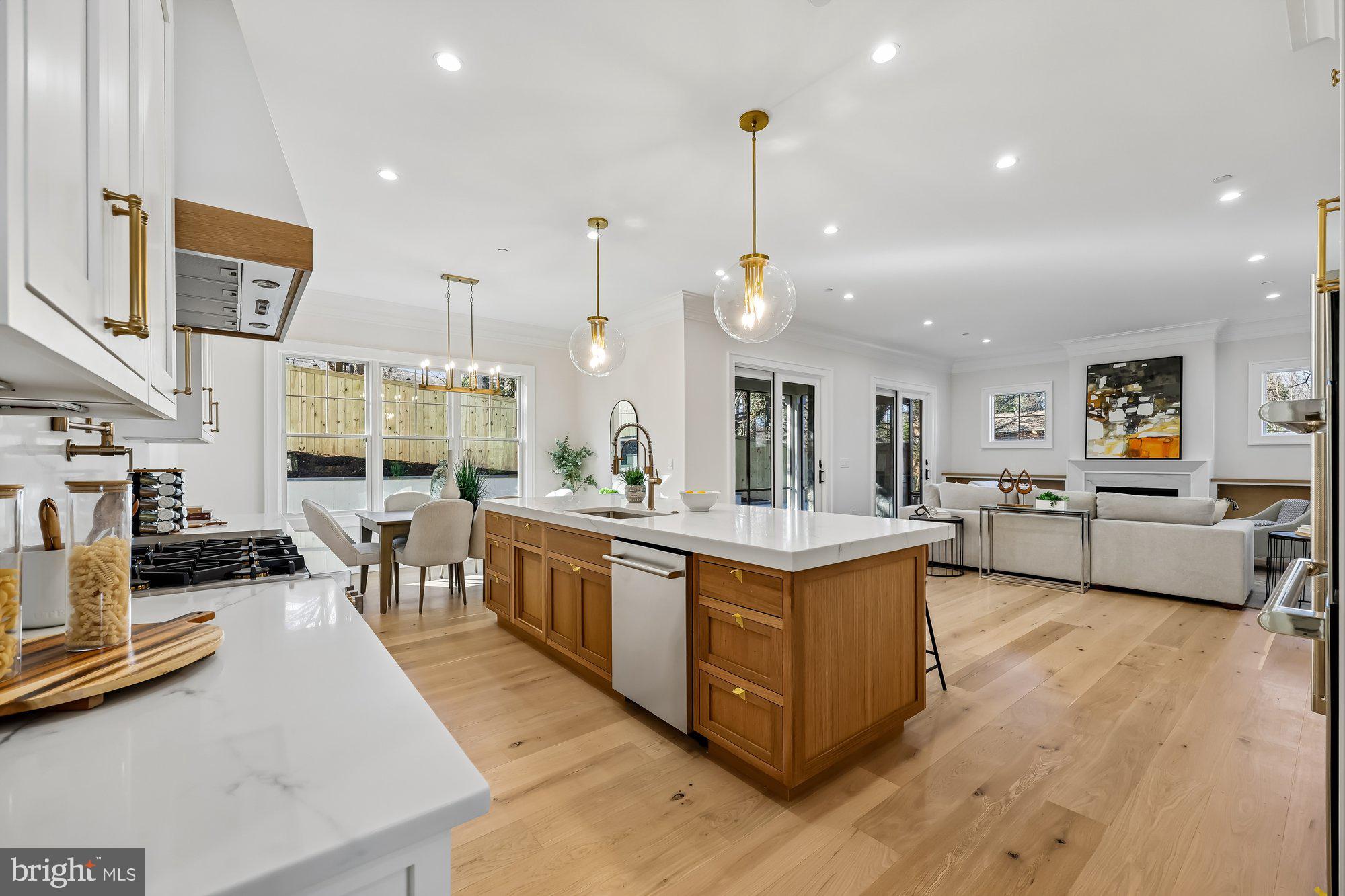 DUNLOP HILLS - Residential