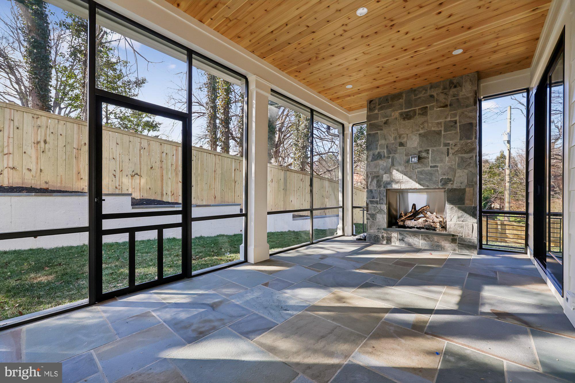 DUNLOP HILLS - Residential