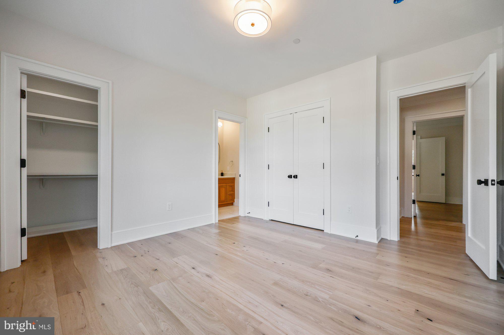 DUNLOP HILLS - Residential