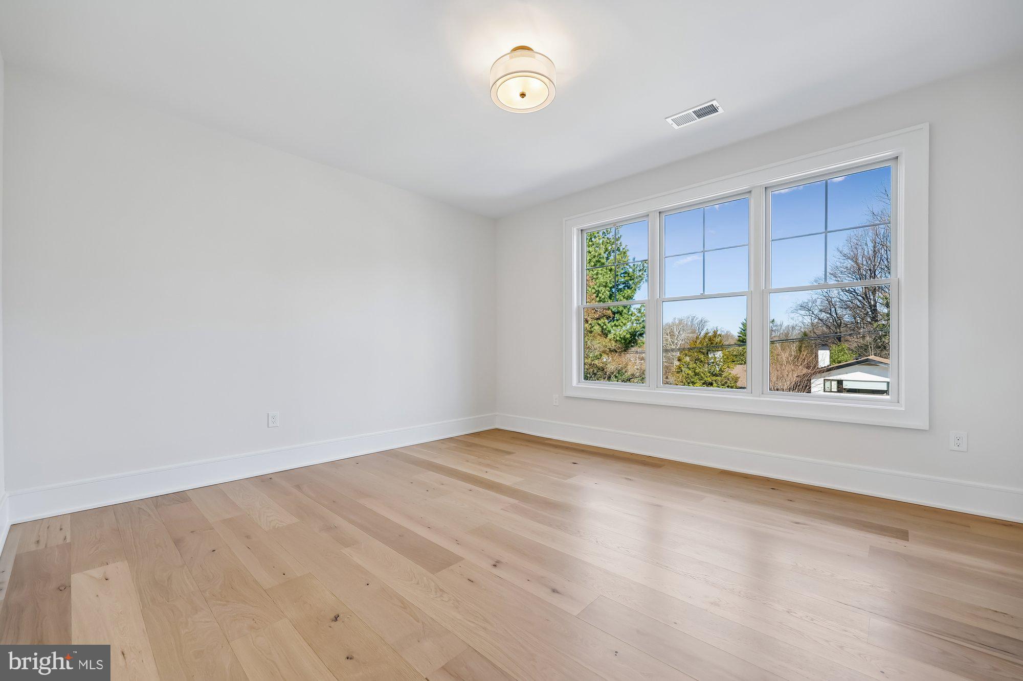 DUNLOP HILLS - Residential